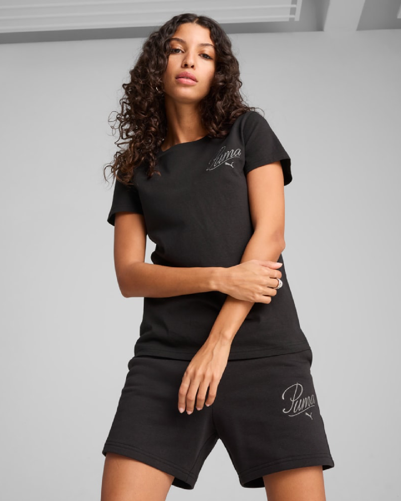 Дамска Тениска PUMA ESS SCRIPT Tee