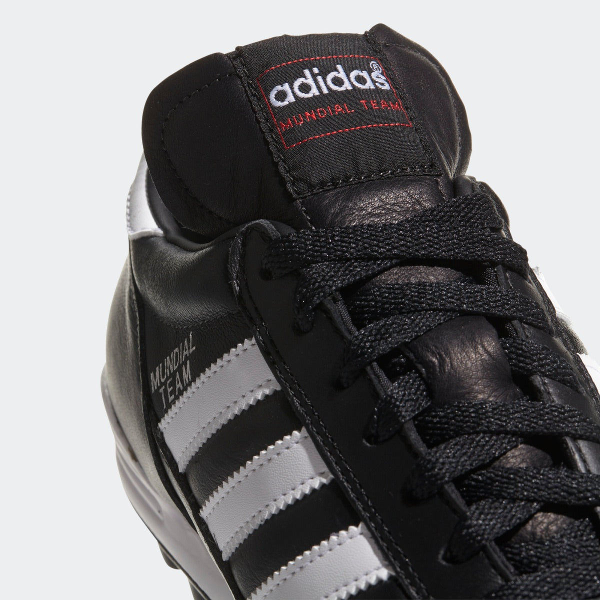 Мъжки футболни обувки Adidas Mundial Team - Ballistic-sport