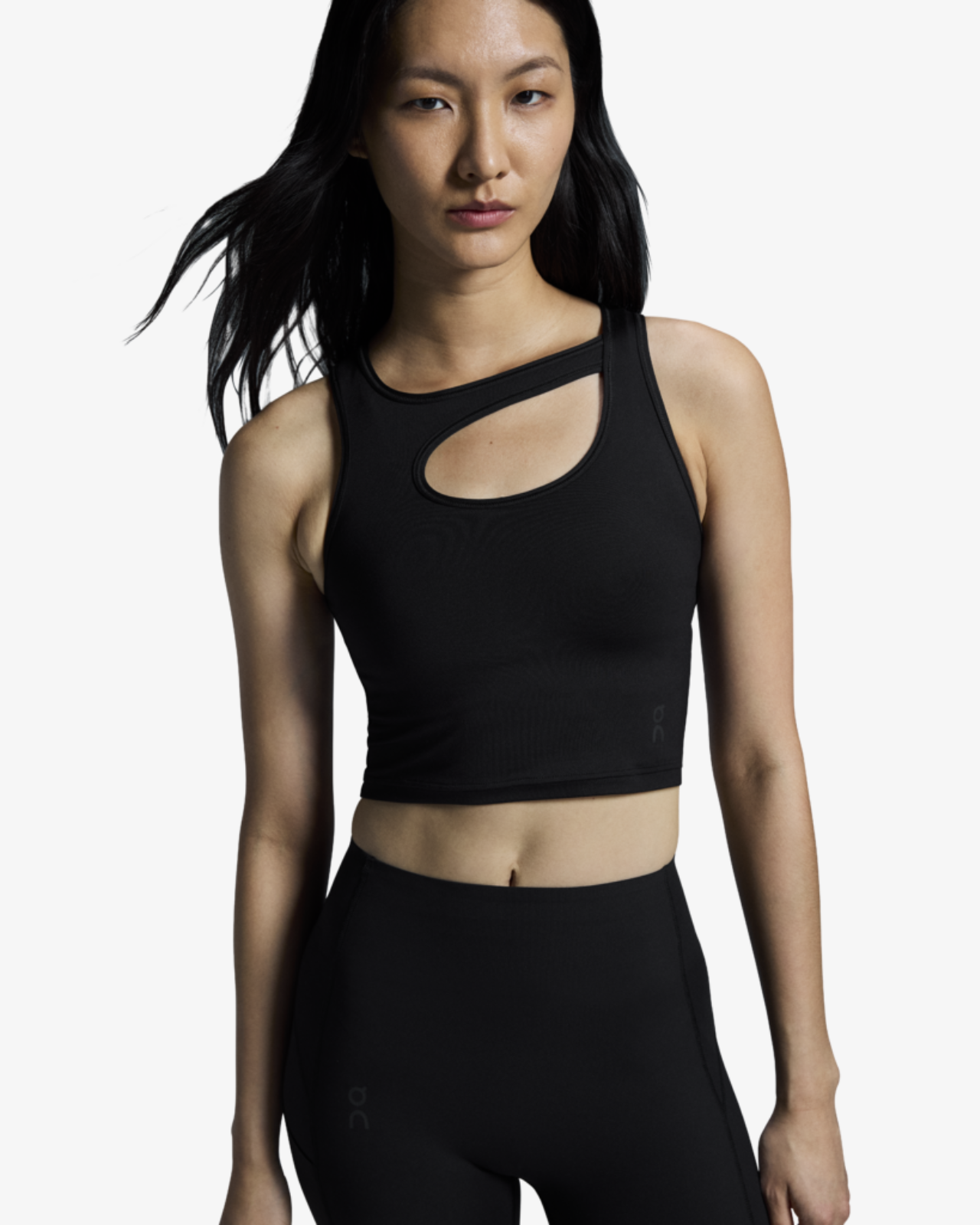 Women's ON Studio Cut-Out Crop Top