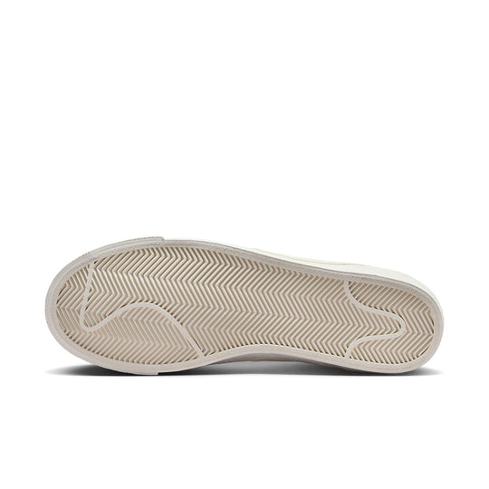 Дамски Кецове NIKE W BLAZER LOW `77 JUMBO