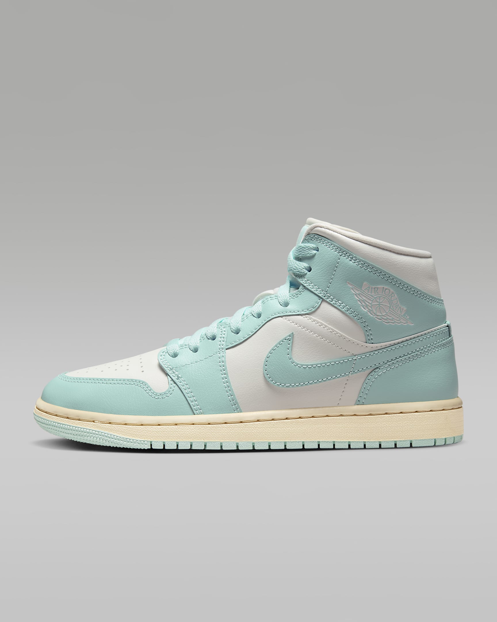 Image of Дамски Кецове NIKE WMNS AIR JORDAN 1 MID - Ballistic-sport