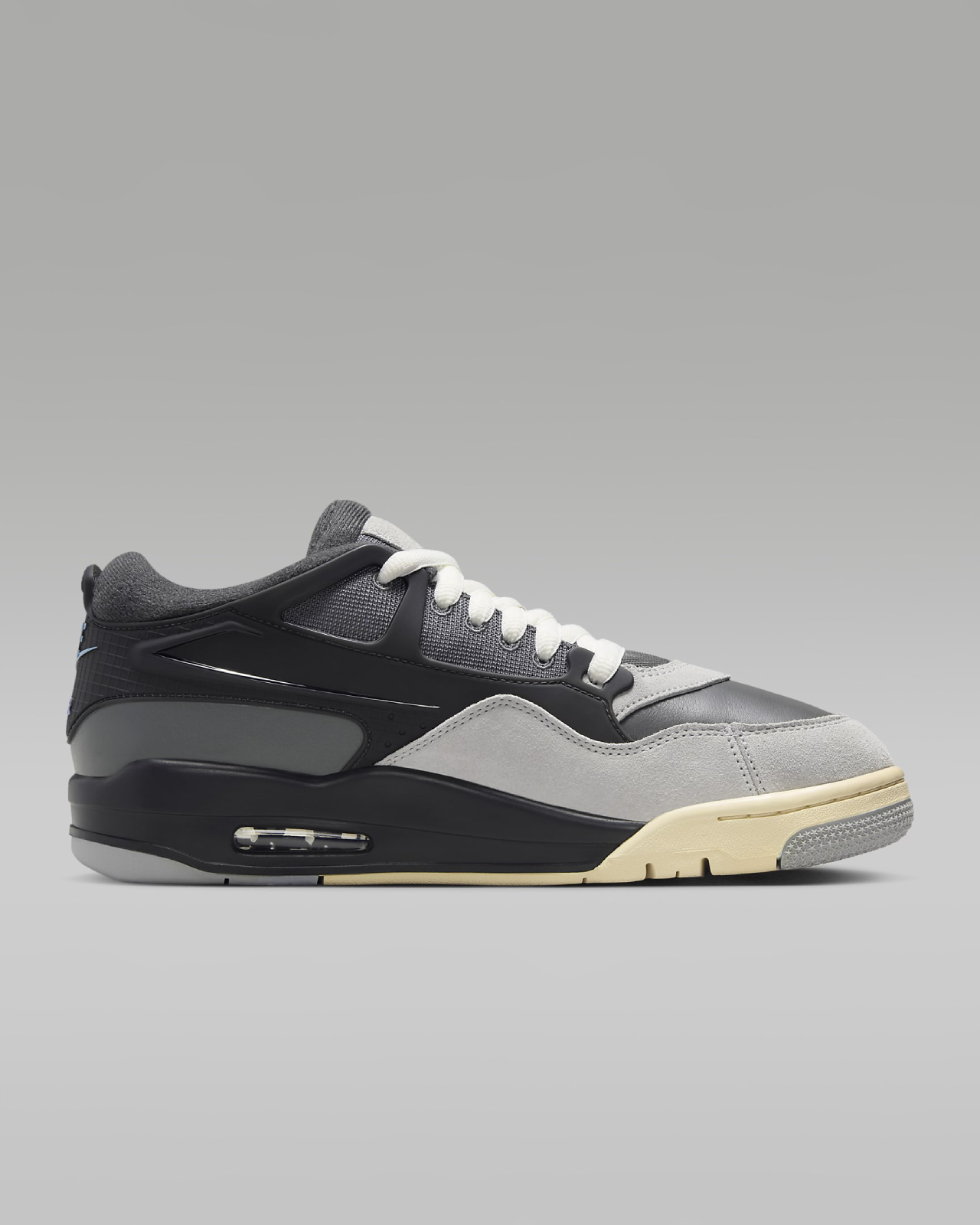 Men's Sneakers NIKE AIR JORDAN 4 RM
