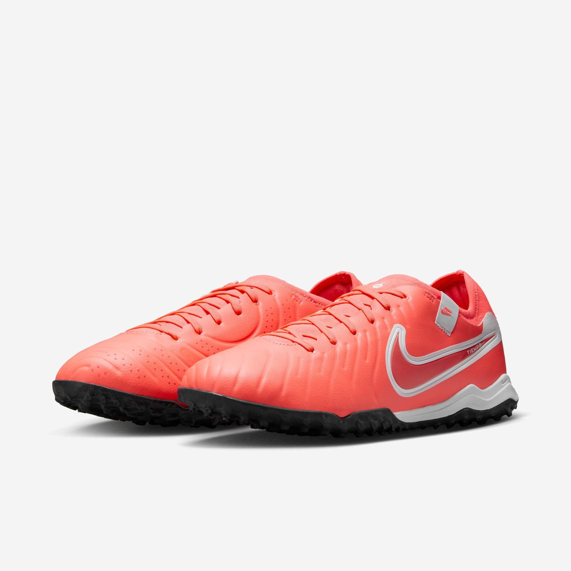 Image of Мъжки Футболни обувки NIKE LEGEND 10 PRO TF