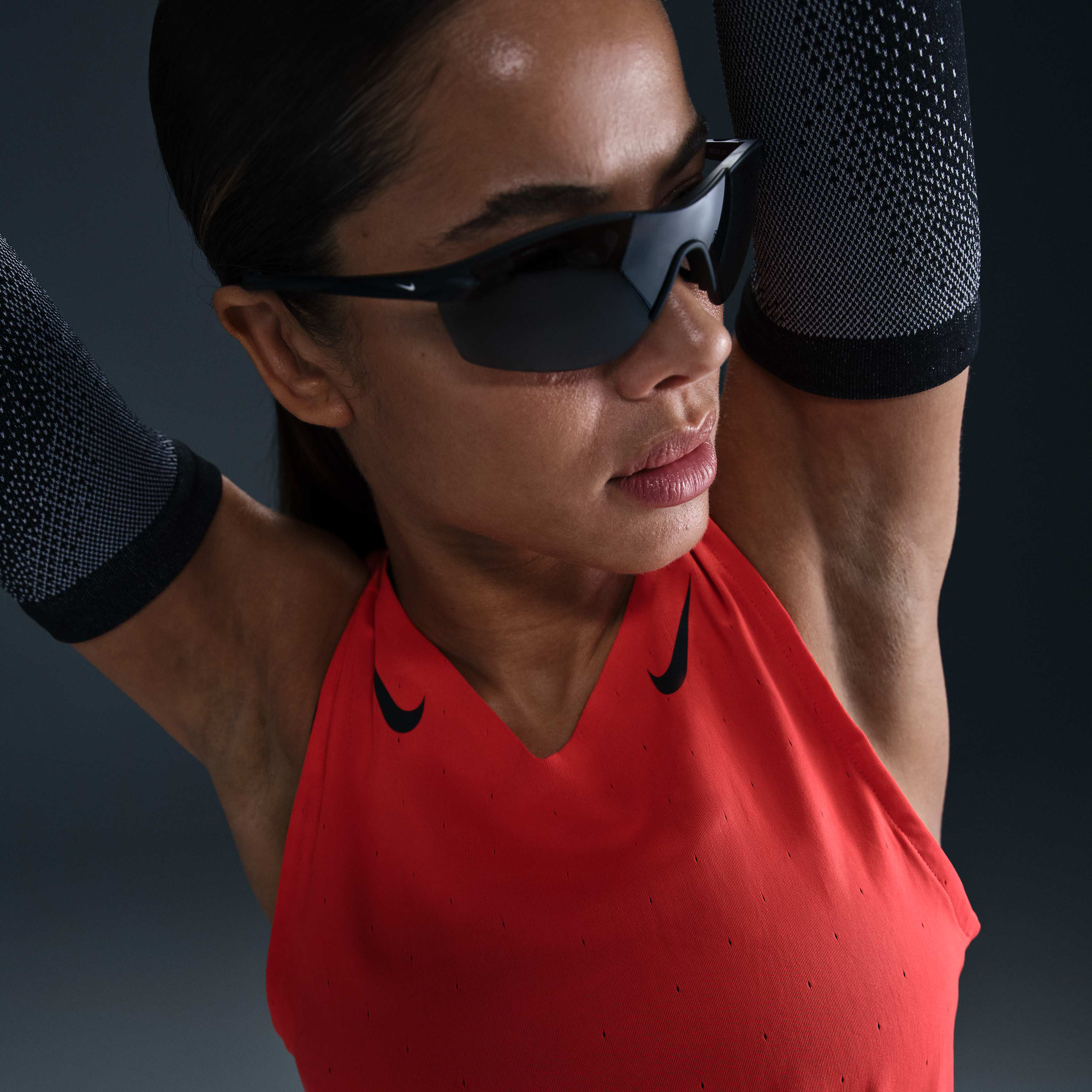 Image of Дамски потник NIKE W NK ARSWFT DFADV SINGLET