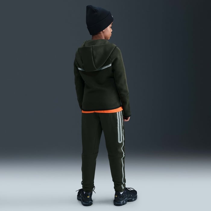 Детски Панталон NIKE B NSW TCH FLC JGGR REFLECT