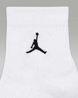 Image of Унисекс чорапите NIKE U J EVERYDAY CUSH POLY ANKLE 3PR - Ballistic-sport