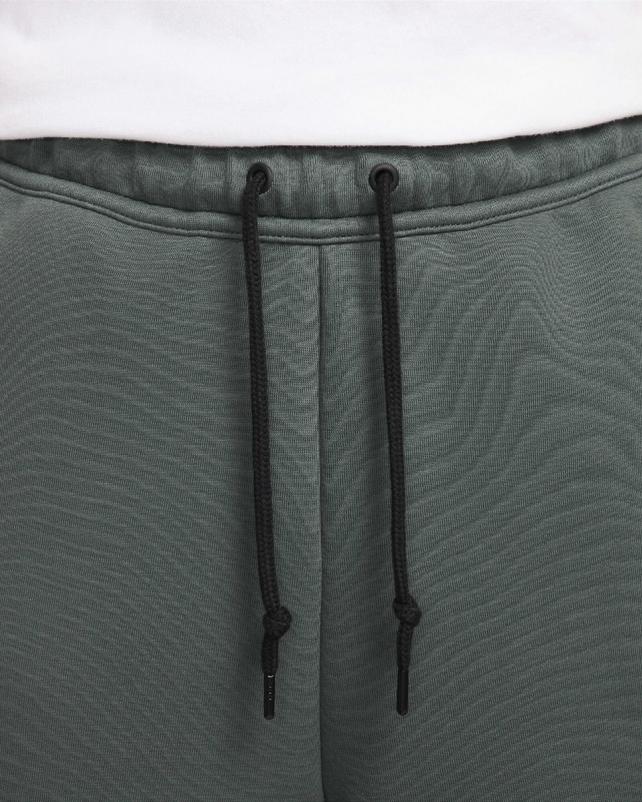 Image of Мъжки Къс панталон NIKE M NK TCH FLC SHORT - Ballistic-sport