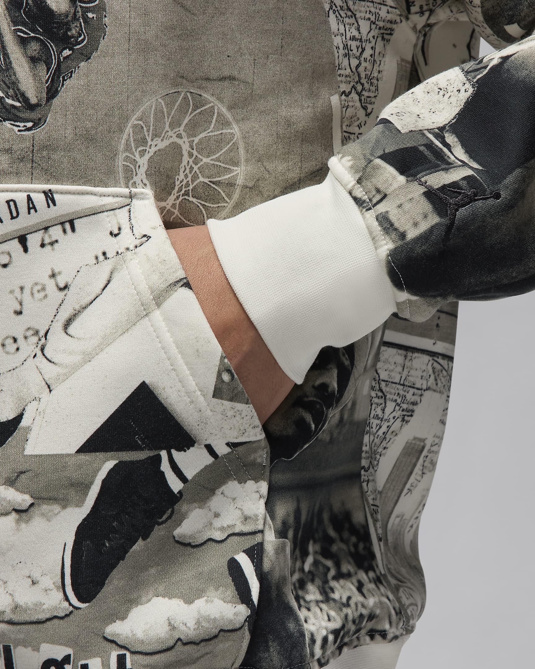 Image of Мъжки Суитшърт NIKE M J BRKLN AOP FLC PO - Ballistic-sport