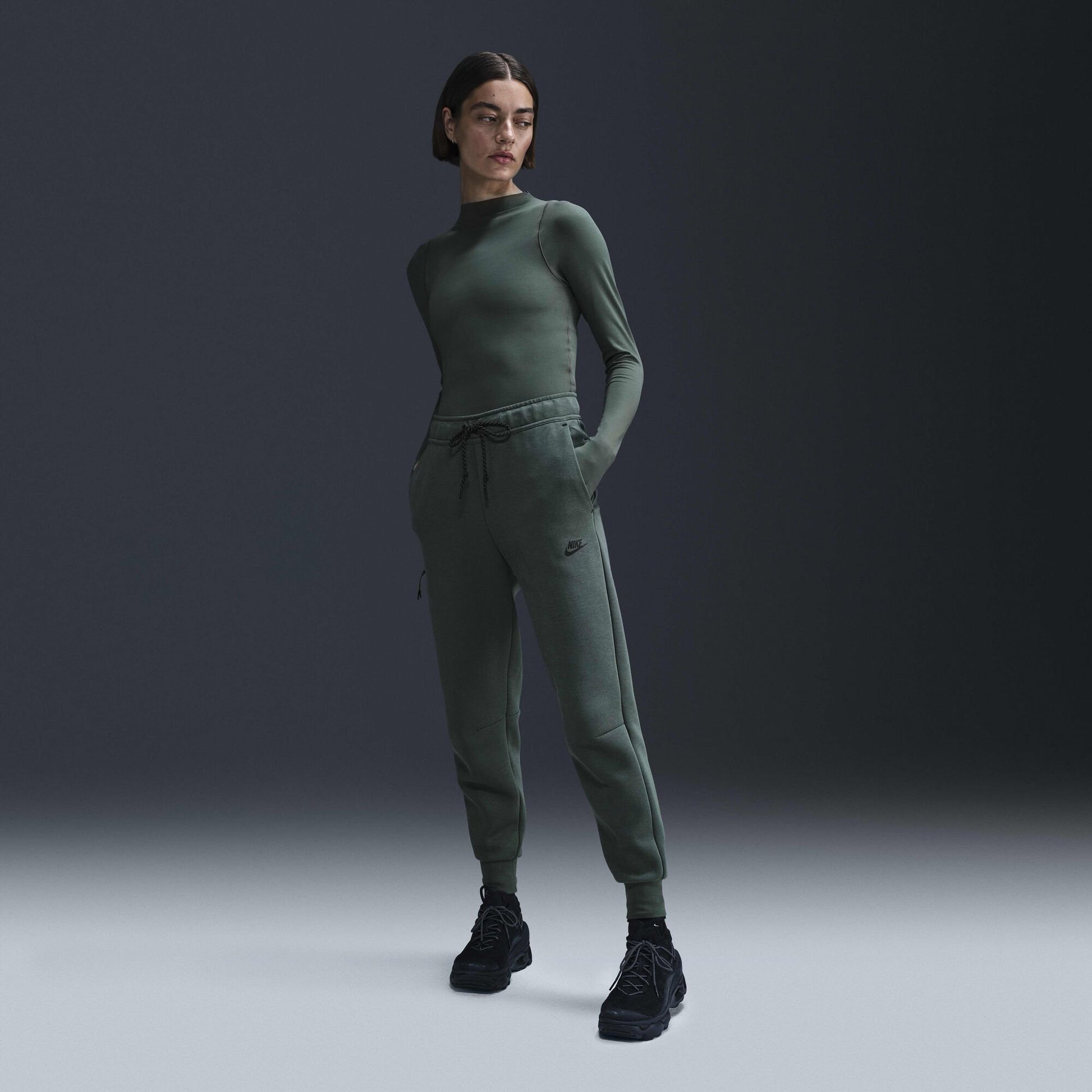 Дамски Панталон NIKE W NSW TCH FLC MR JGGER 2 - Ballistic-sport