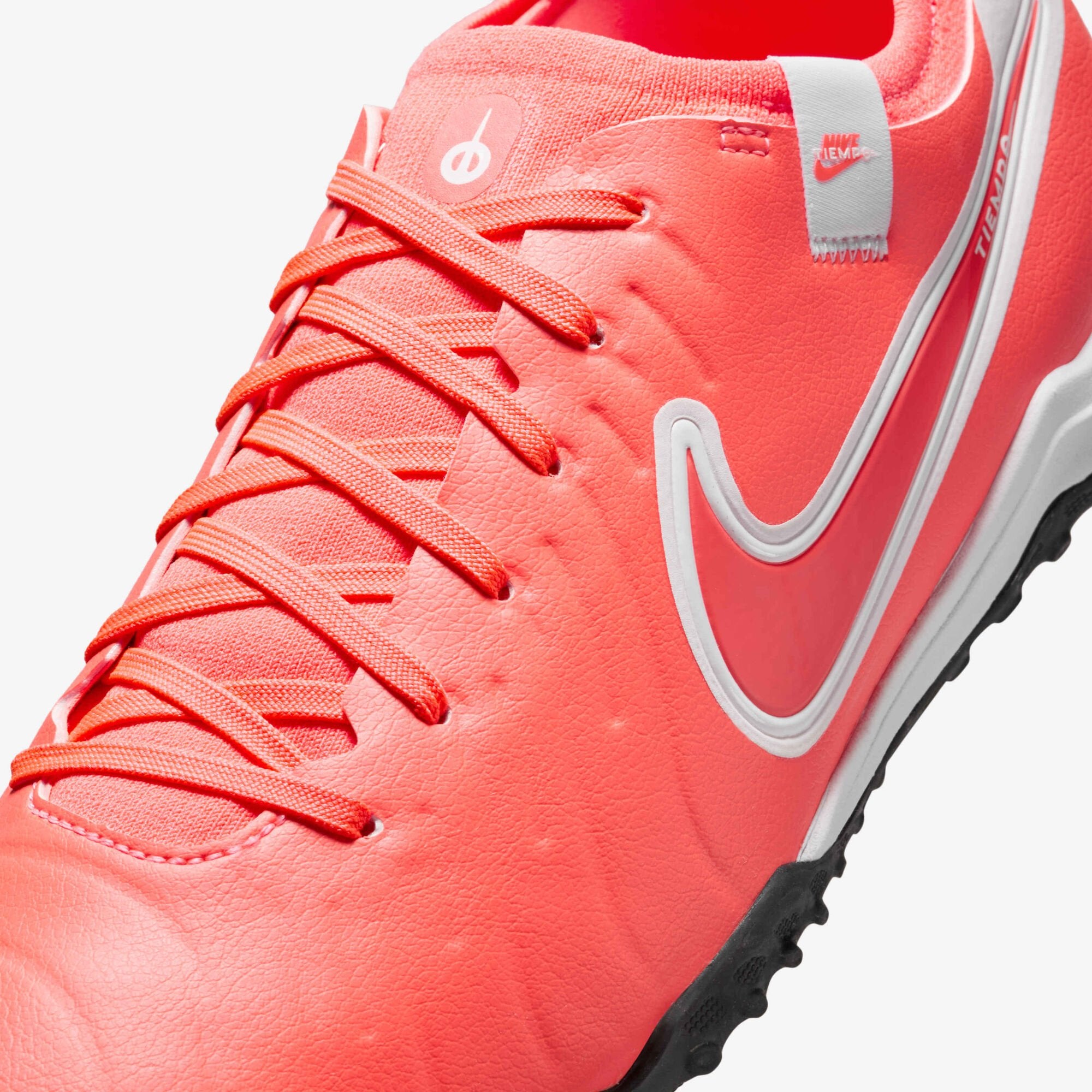Image of Мъжки Футболни обувки NIKE LEGEND 10 PRO TF