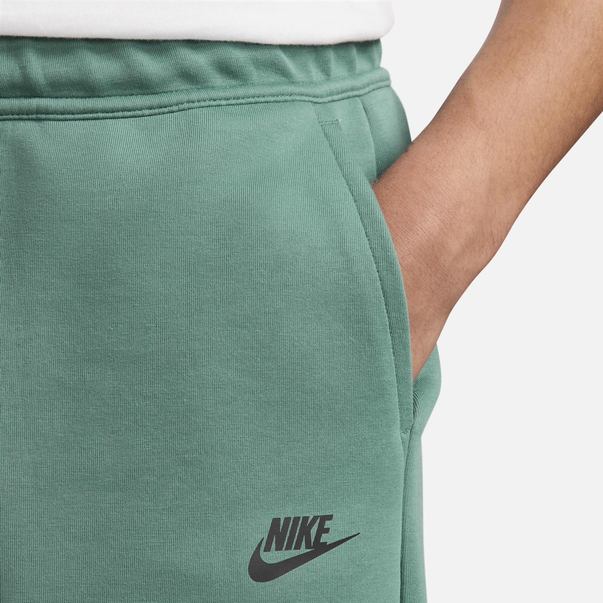 Image of Мъжки Къс панталон NIKE M NK TCH FLC SHORT - Ballistic-sport