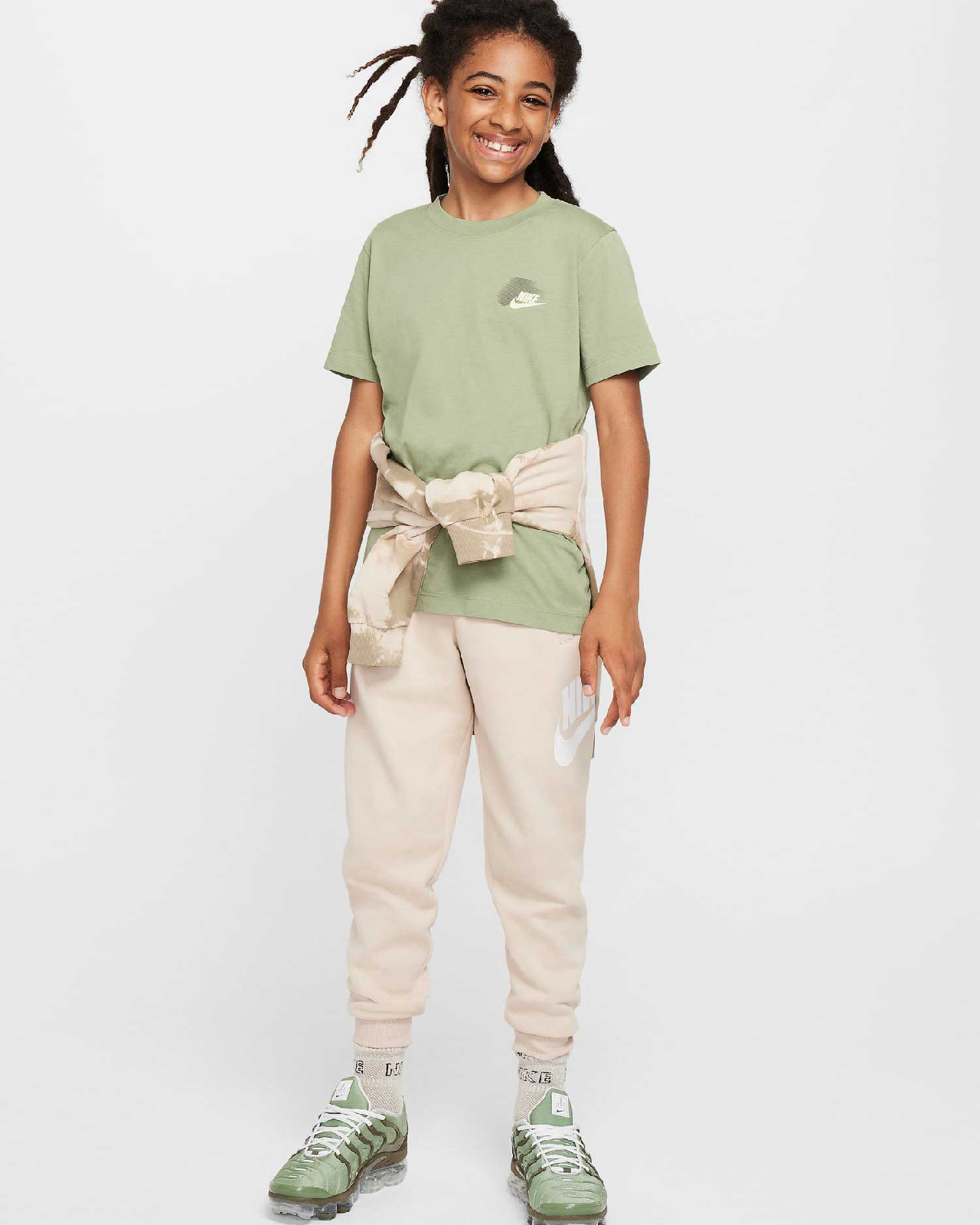 Image of Юношеска Тениска NIKE B NSW SI GRAPHIC TEE