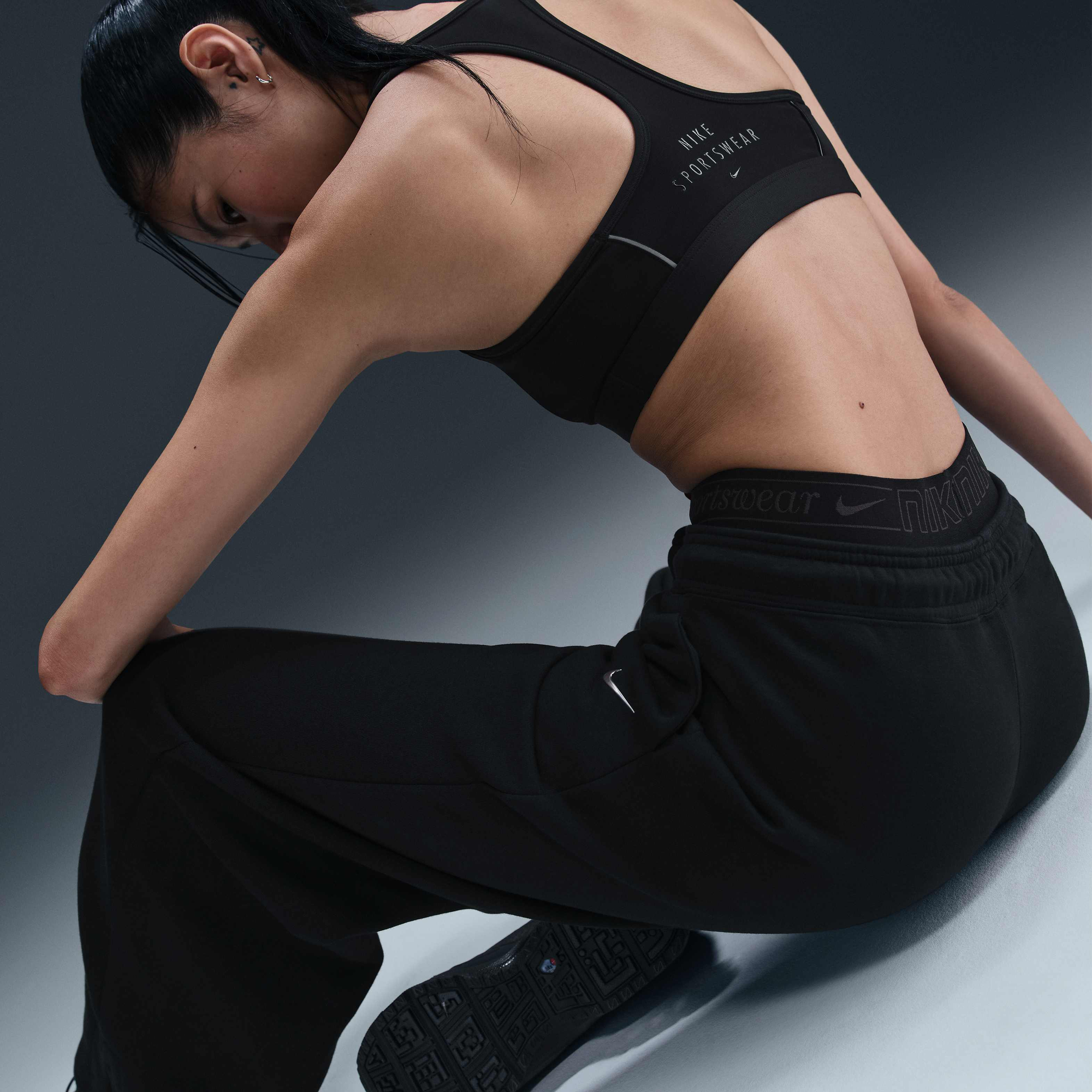 Image of Women's Pants NIKE W NSW PHNX FLC PANT GLS