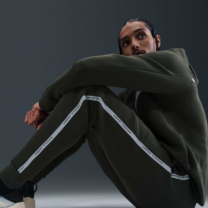 Image of Мъжки Панталон NIKE M NK TECH FLC JGGR PANT REFLEC