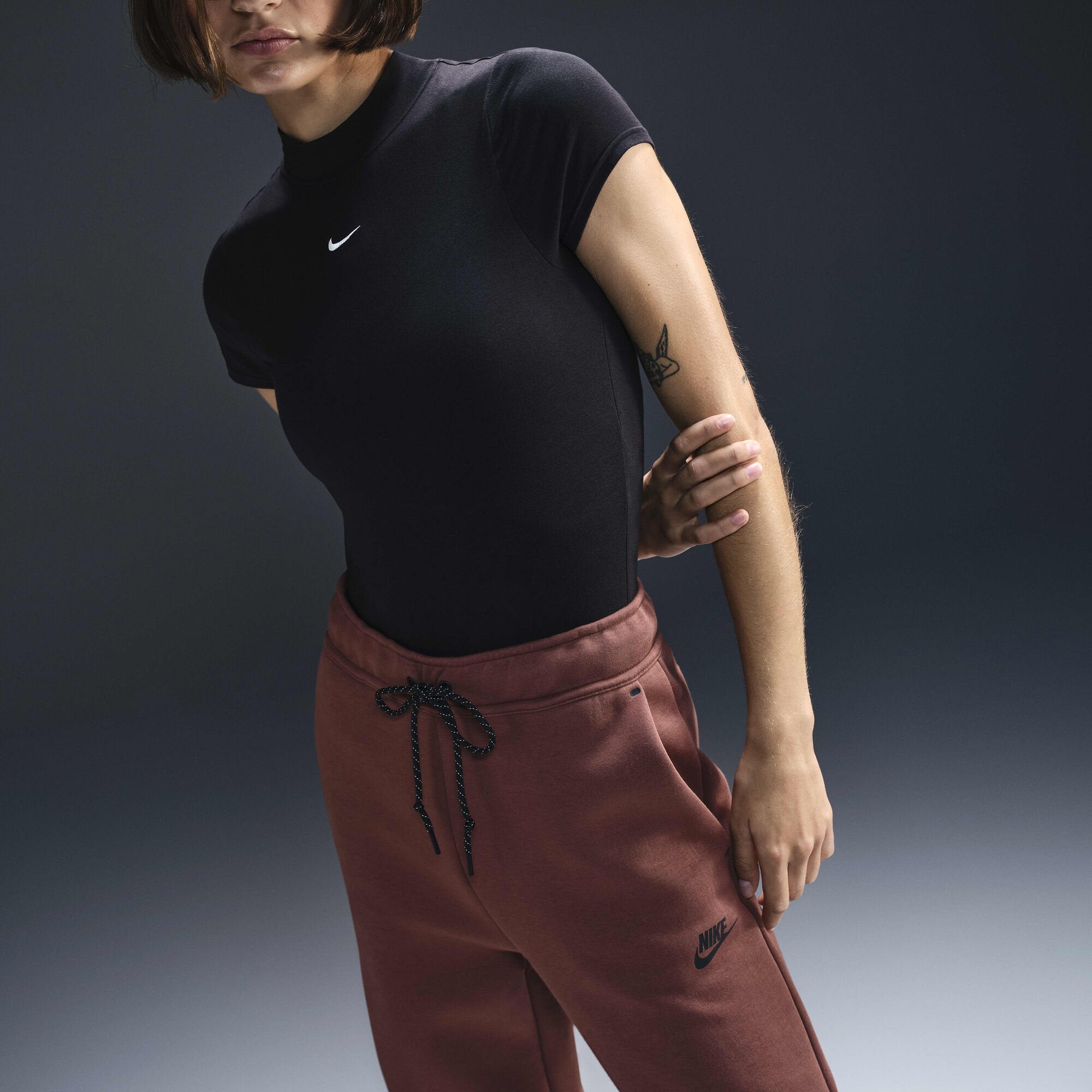 Image of Дамски Панталон NIKE W NSW TCH FLC MR JGGER 2- HV6779-218- Ballistic sport, Балистик