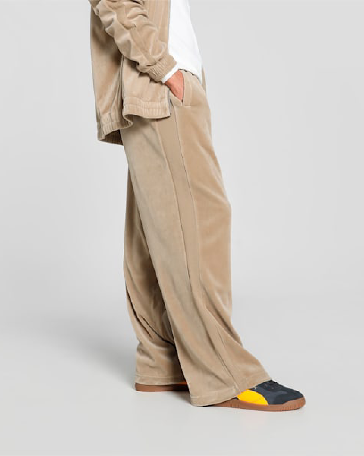 Unisex Pants PUMA T7 Oversized Velour Track Pants