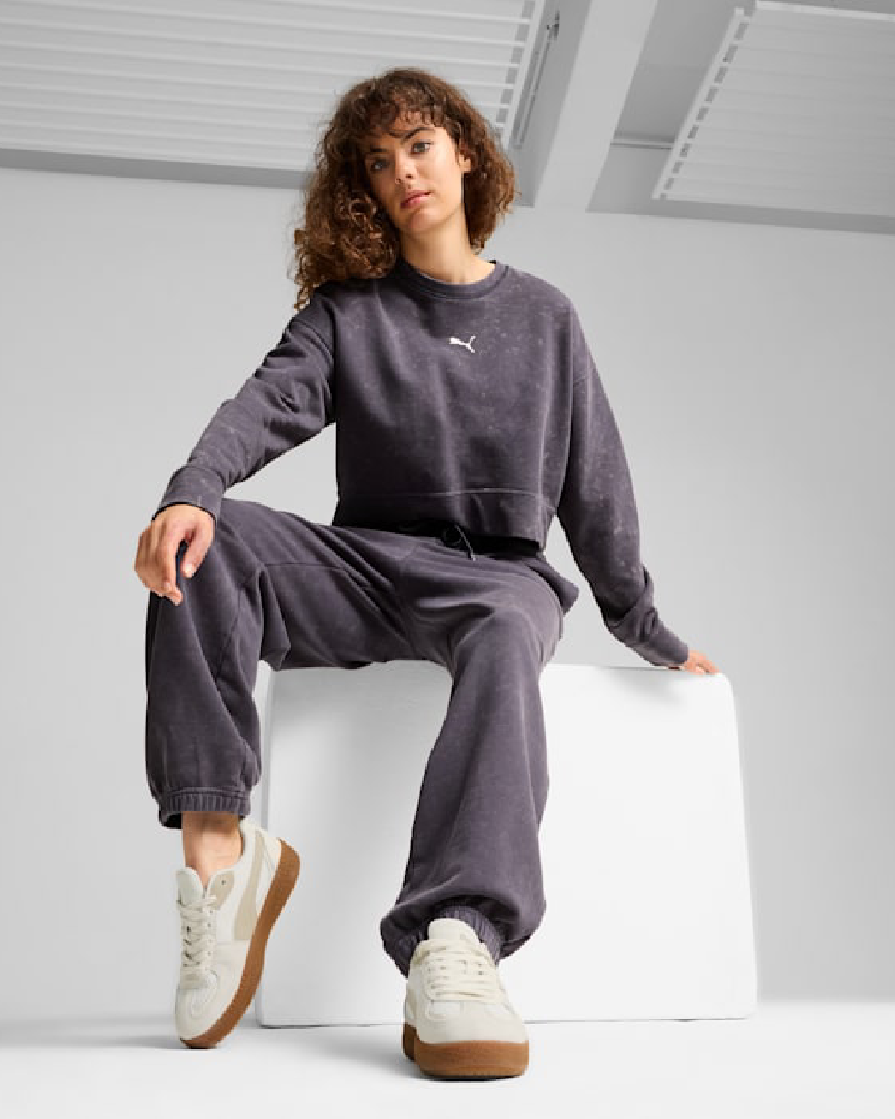 Image of Дамски Суитшърт PUMA DARE TO GYMWAY Relaxed Washed Crew TR