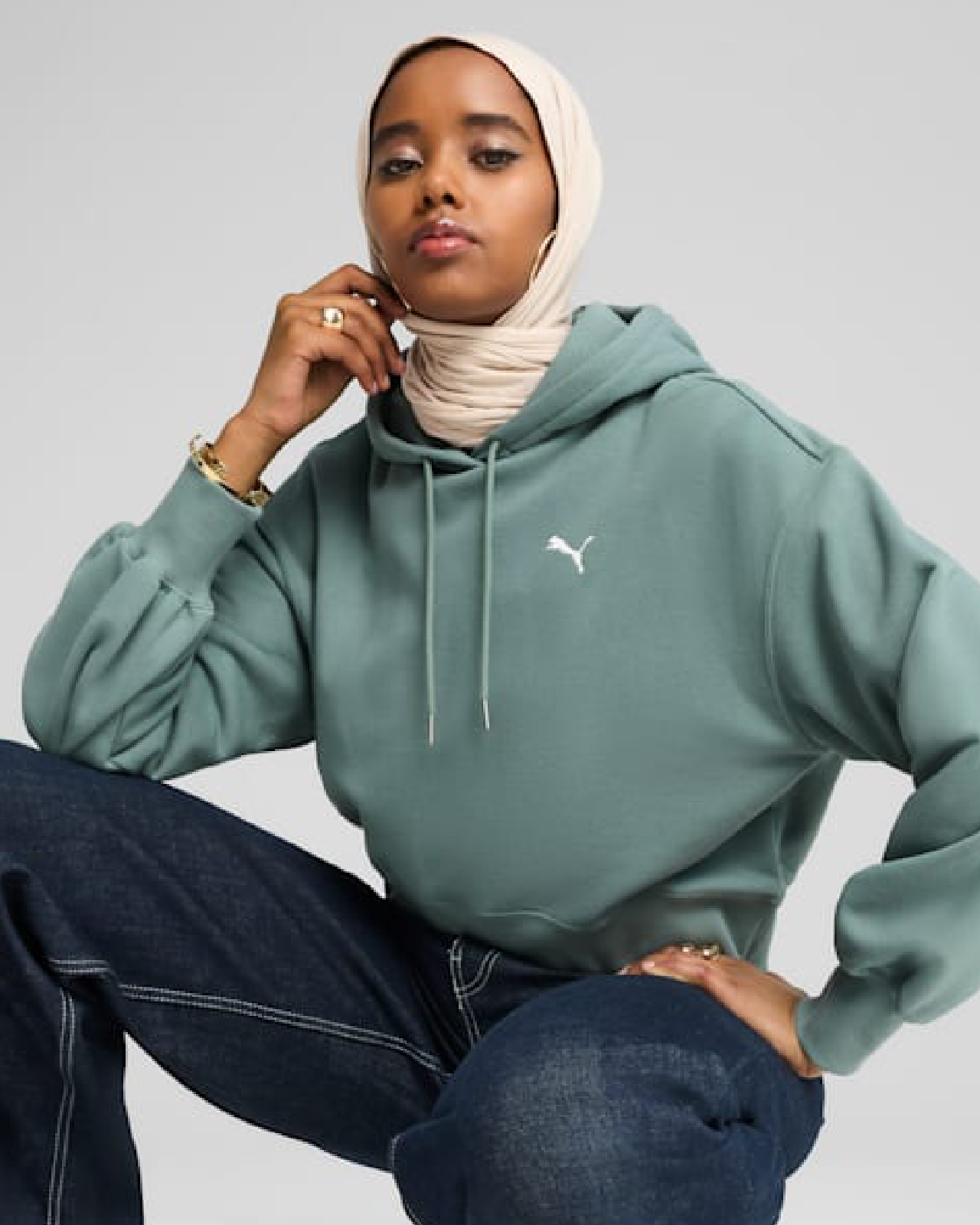 Image of Women's Sweatshirt PUMA WARDROBE ESS Cropped Hoodie TR
