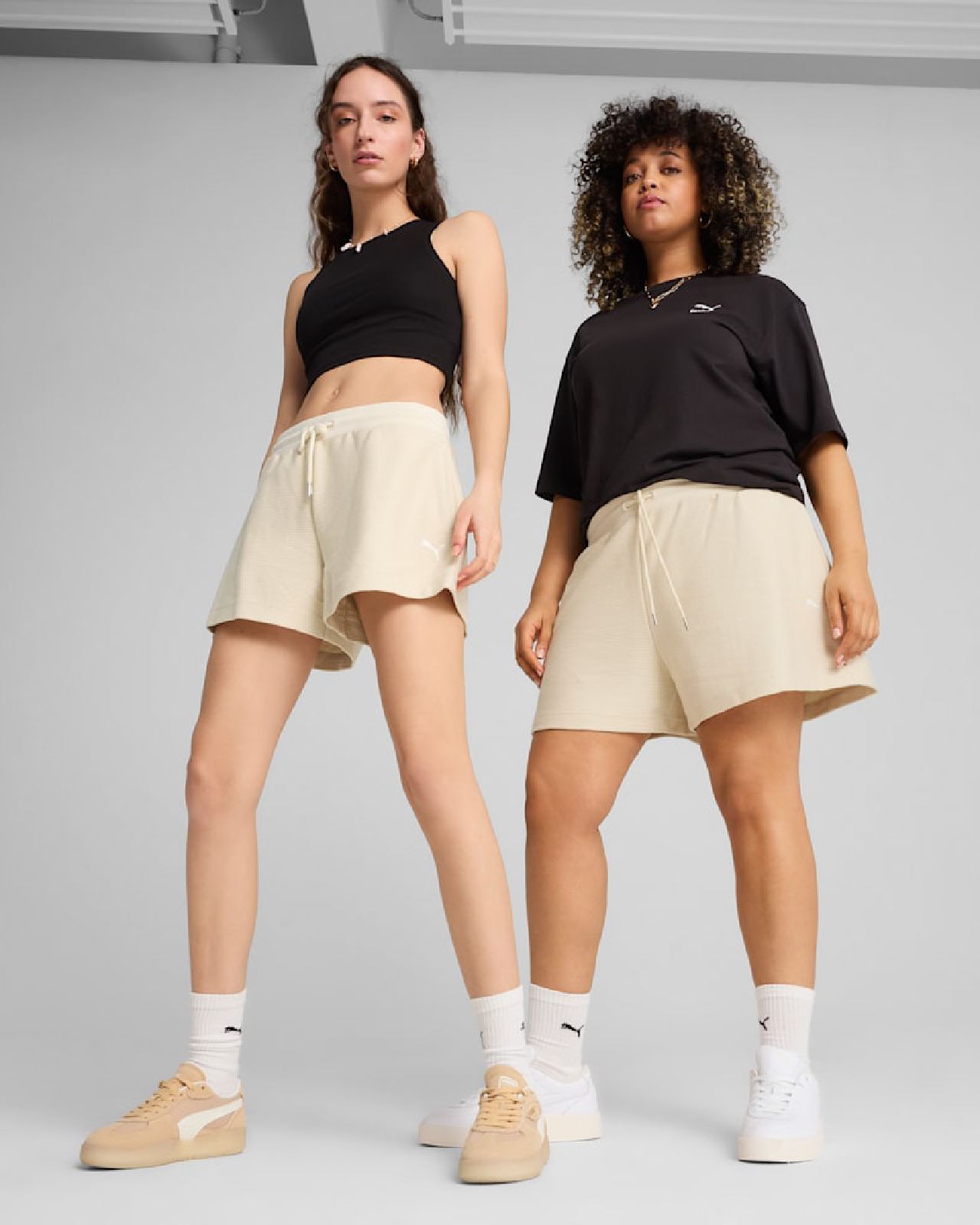 Дамски Къс панталон PUMA PREMIUM ESS A-Line Shorts 4` Jacquard