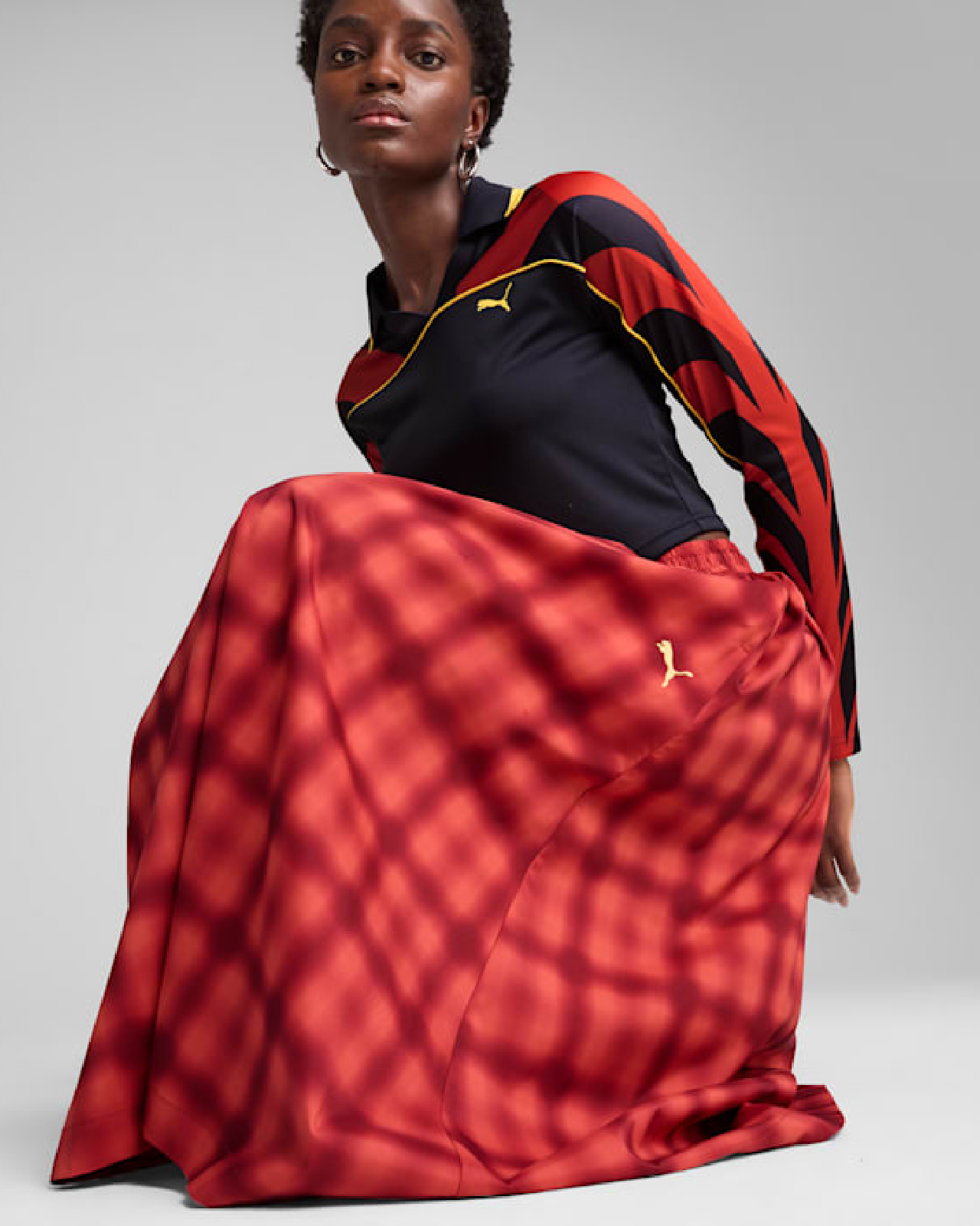 Image of Пола PUMA T7 ROAD TO UNITY Woven Midi AOP Skirt