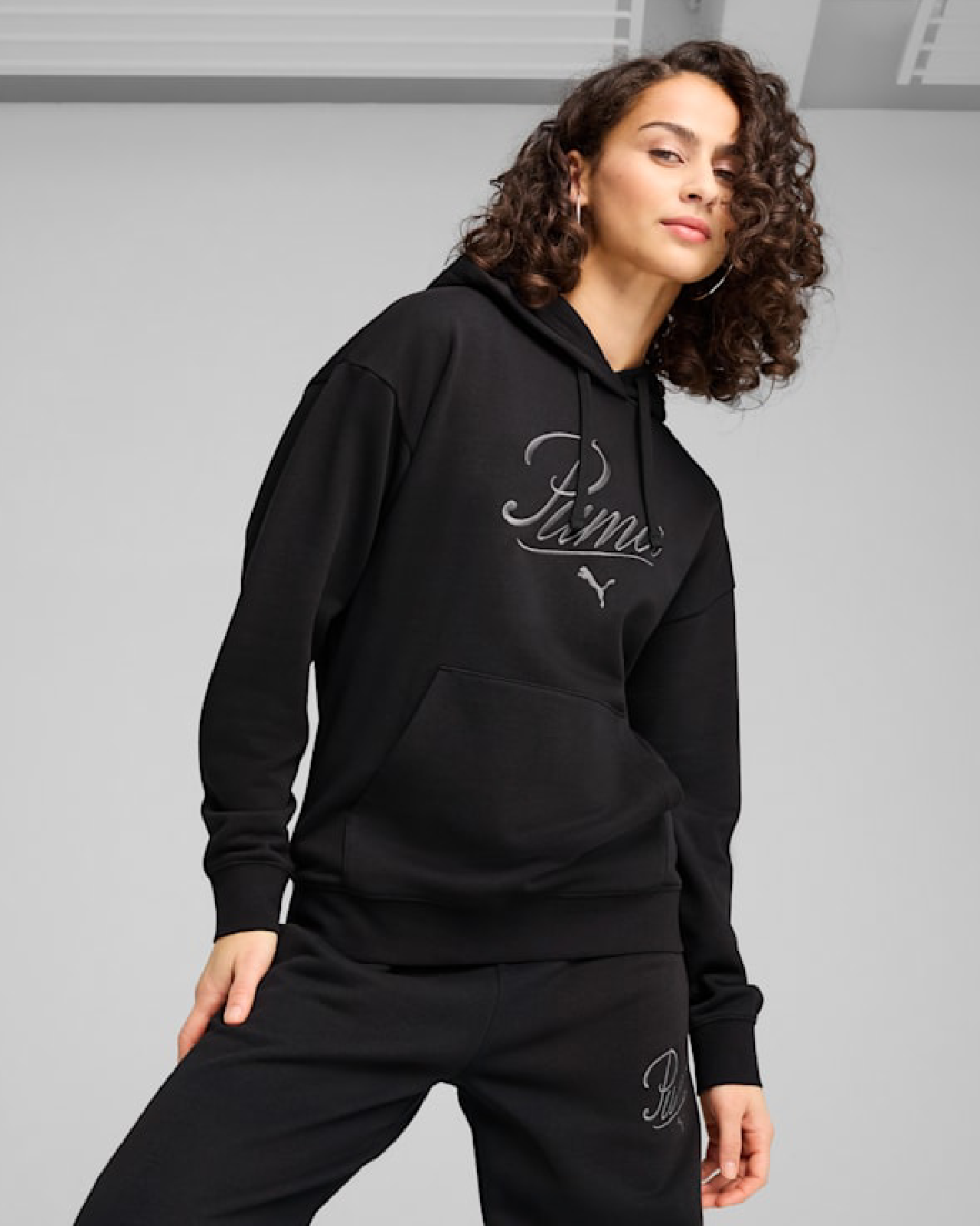 Дамски Суитшърт PUMA ESS SCRIPT Hoodie TR