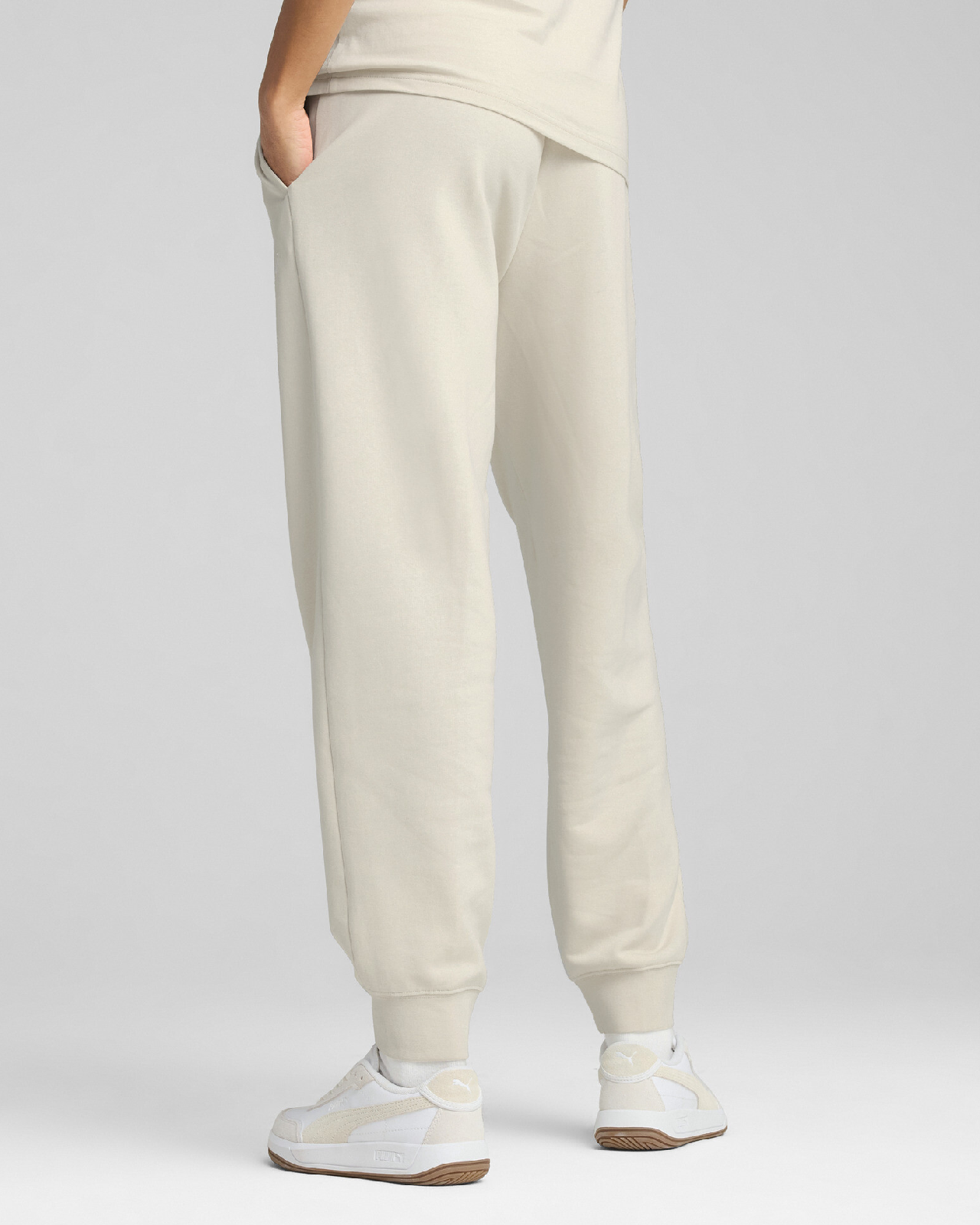 Image of Дамски Панталон PUMA ESS SCRIPT Sweatpants TR cl