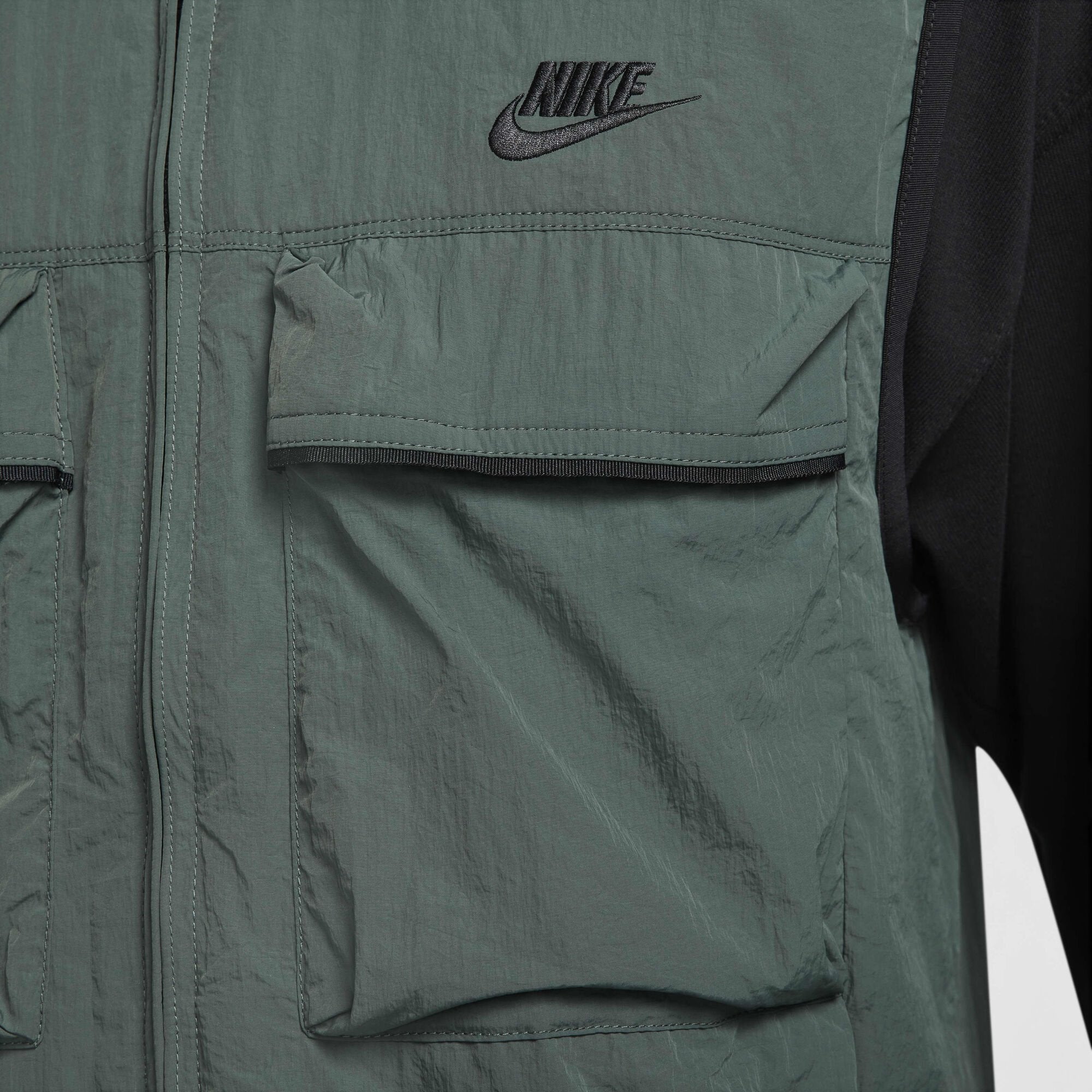 Image of Мъжки Елек NIKE M NK TCH WVN VEST