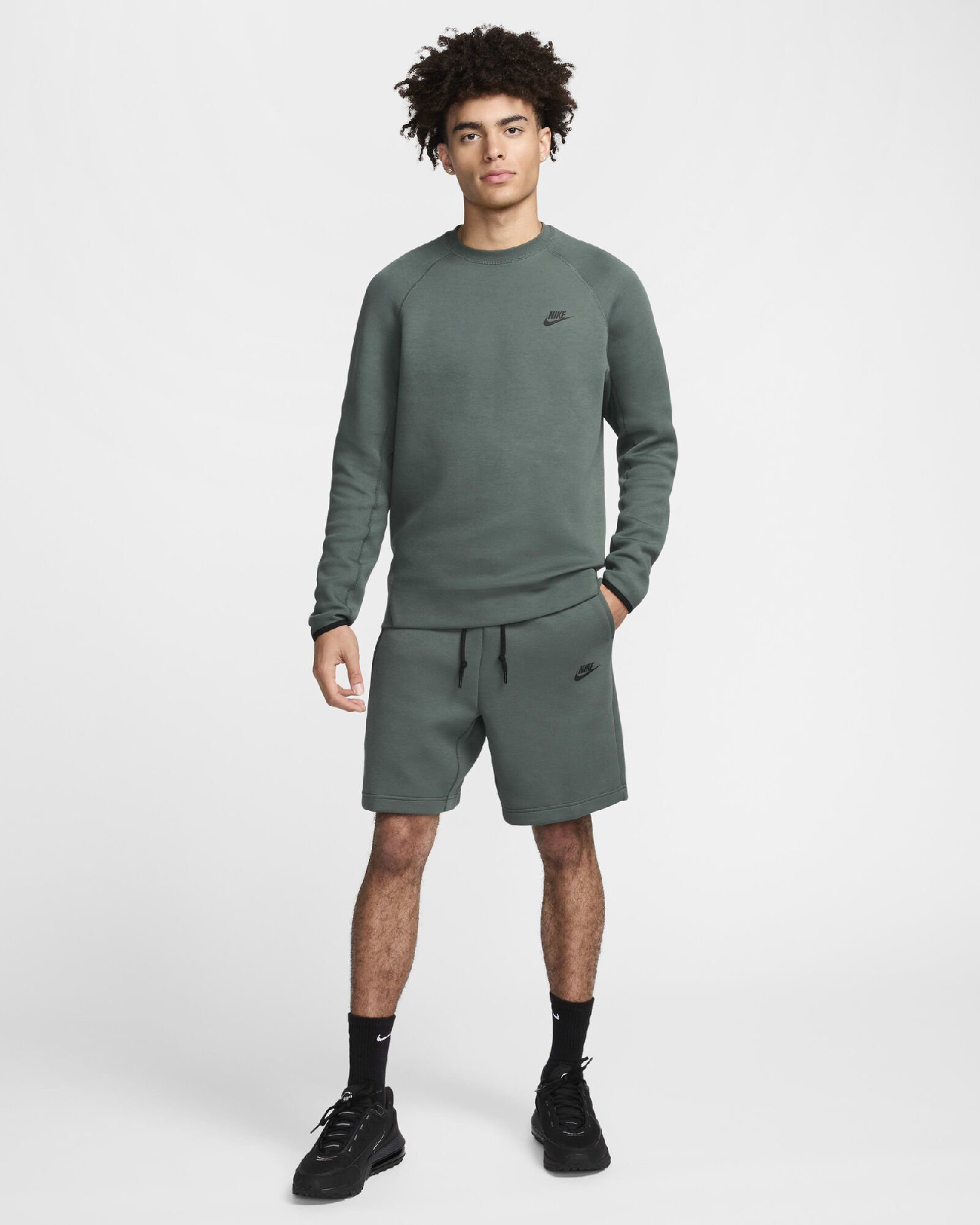 Image of Мъжки Къс панталон NIKE M NK TCH FLC SHORT - Ballistic-sport