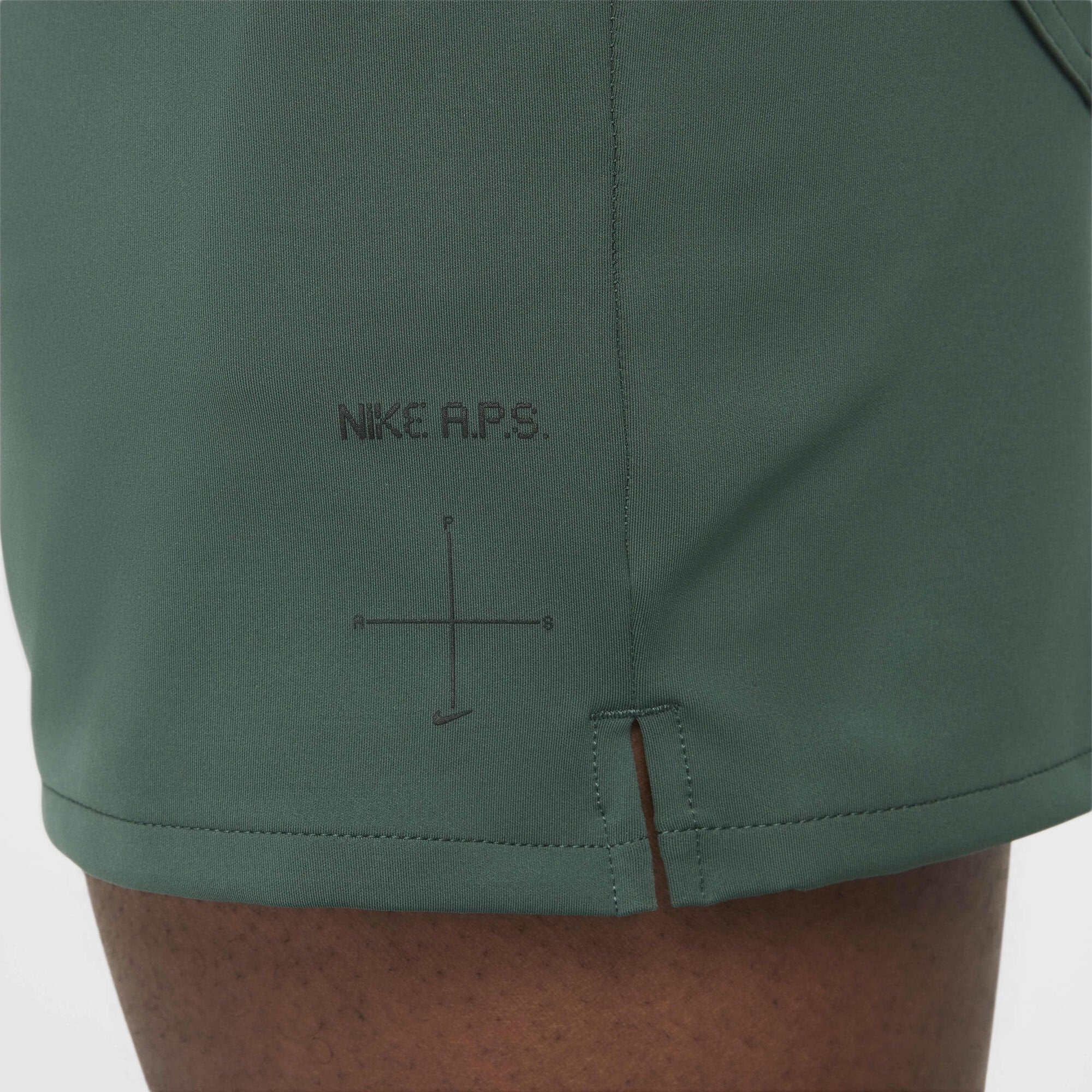 Мъжки Къс панталон NIKE M NK DFADV STEALTH APS SHORT