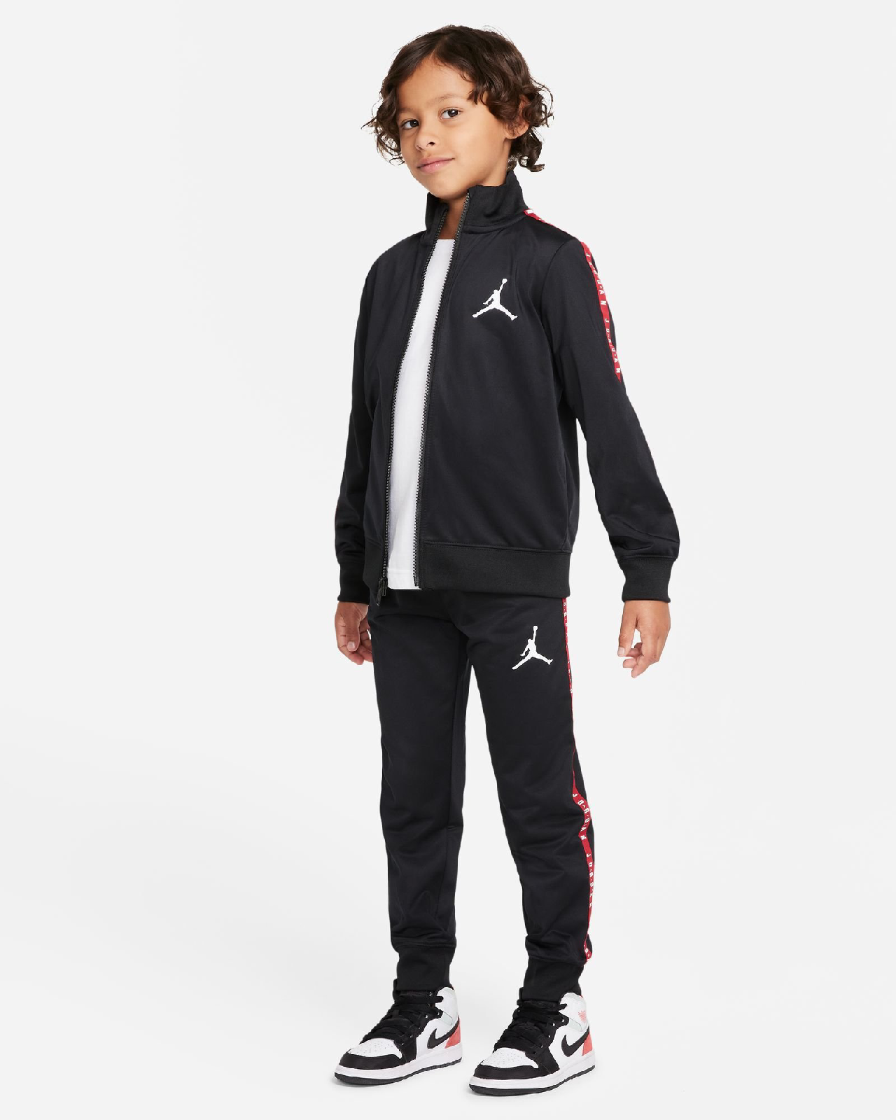 Детски Комплект NIKE JORDAN  JDB JACKET AND PANTS SET