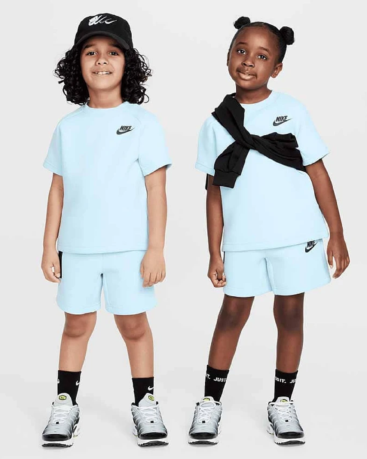 Image of Детски Комплект NIKE NKN TECH FLEECE TEE SHORT SET