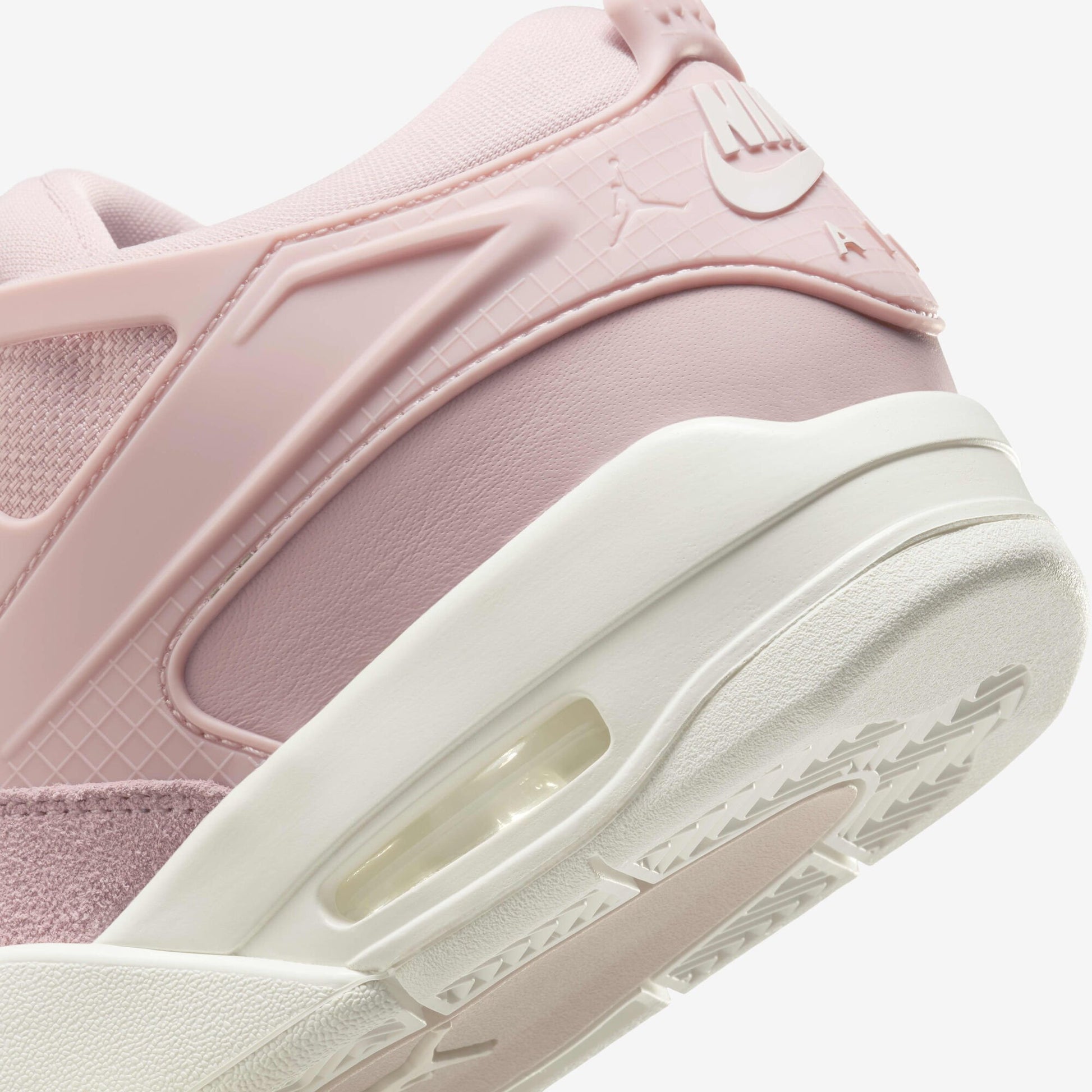 Дамски Кецове NIKE WMNS AIR JORDAN 4 RM - Ballistic-sport