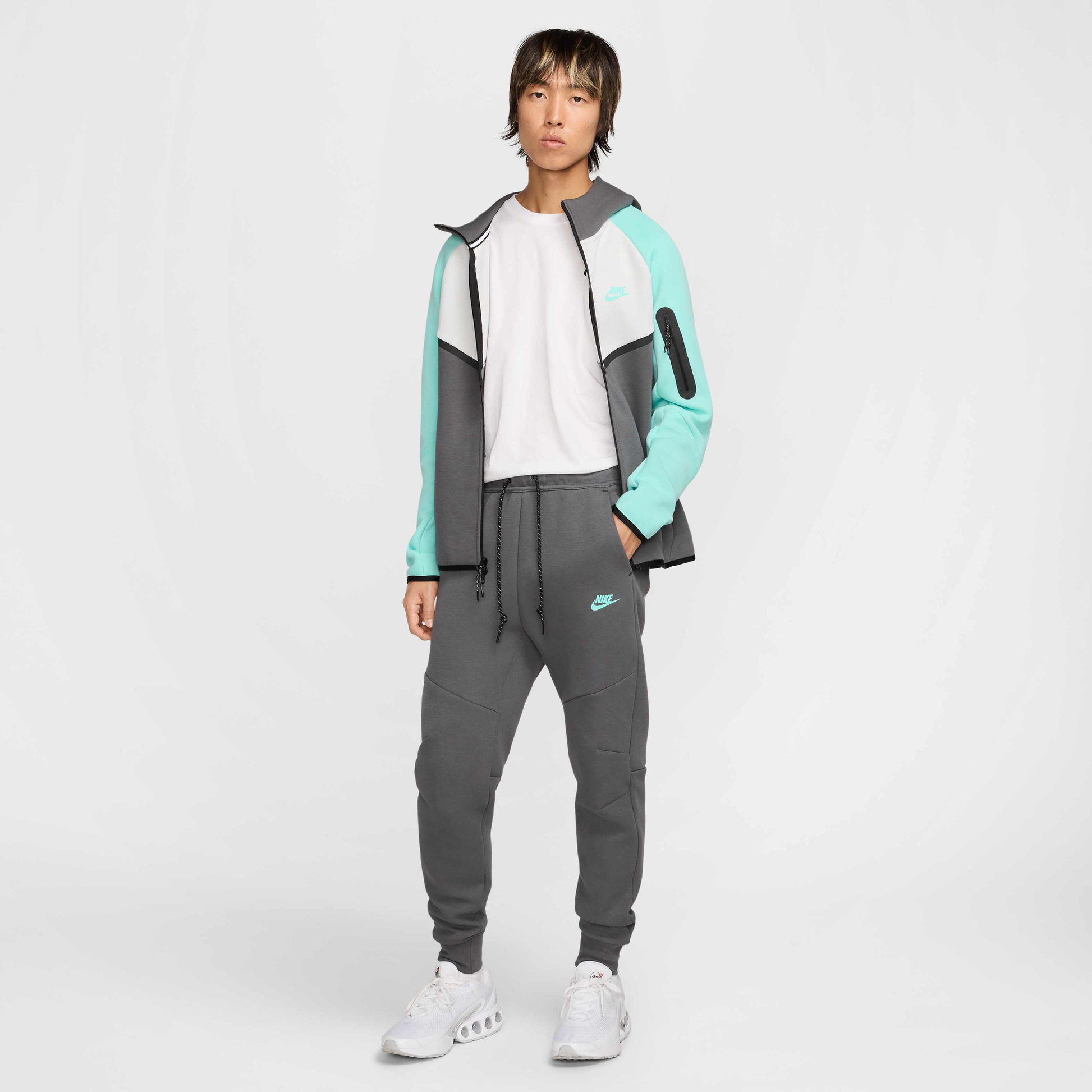 Men's Pants NIKE M NK TCH FLC JOGGR
