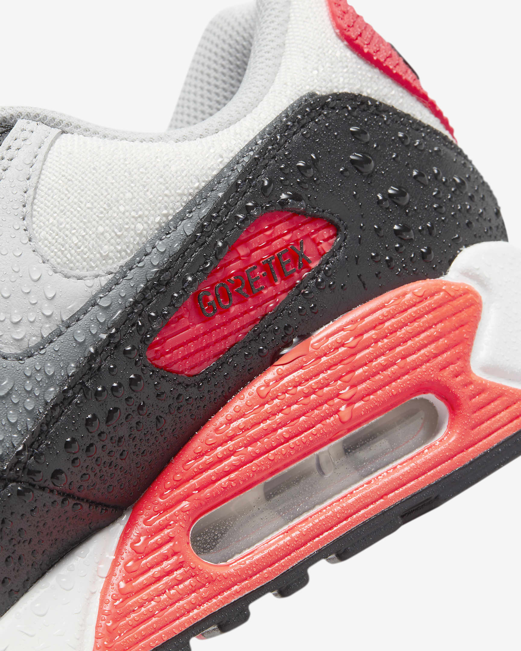 Men's Sneakers NIKE AIR MAX 90 GTX
