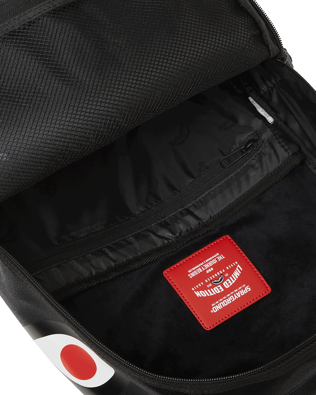 Image of Унисекс Раница SPRAYGROUND BLACKOUT SHARK DLXSV BACKPACK