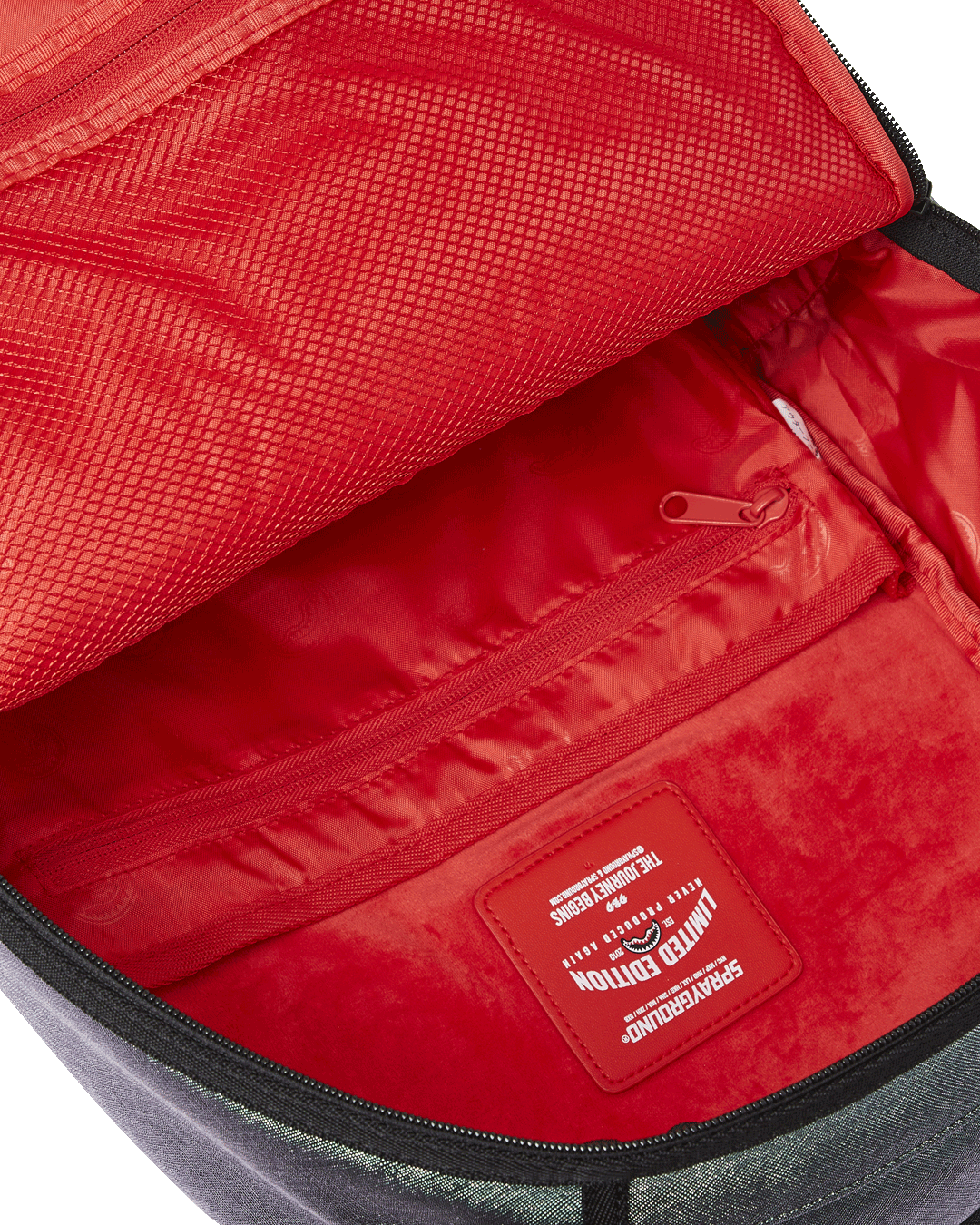 Image of Унисекс Раница SPRAYGROUND SHARK CENTRAL OIL SLICK DLXS BACKPACK