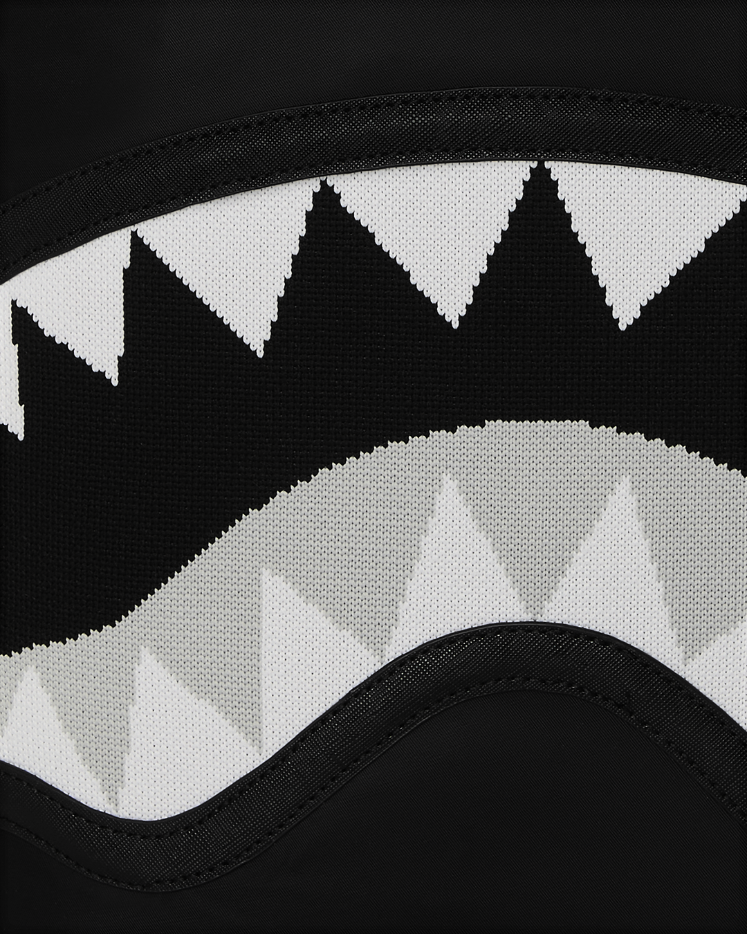 Image of Унисекс Раница SPRAYGROUND SHARK CENTRAL HAZARD PAY DLXS BACKPACK