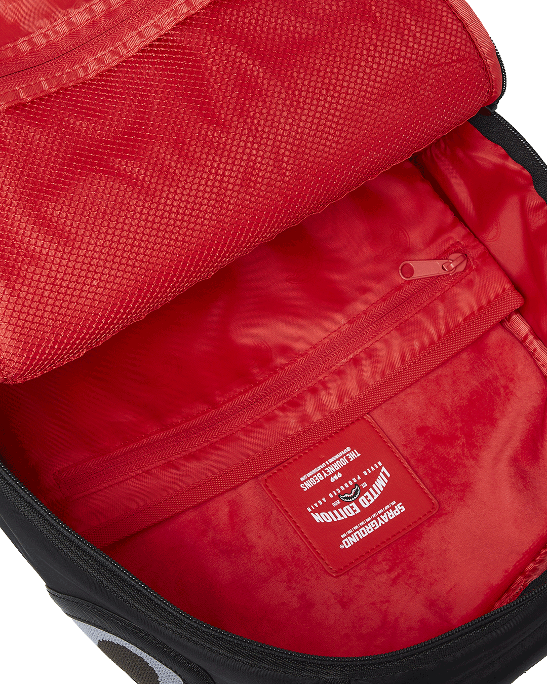 Image of Унисекс Раница SPRAYGROUND SHARK CENTRAL YELLOW TAPE DLX SATIN BACKPACK