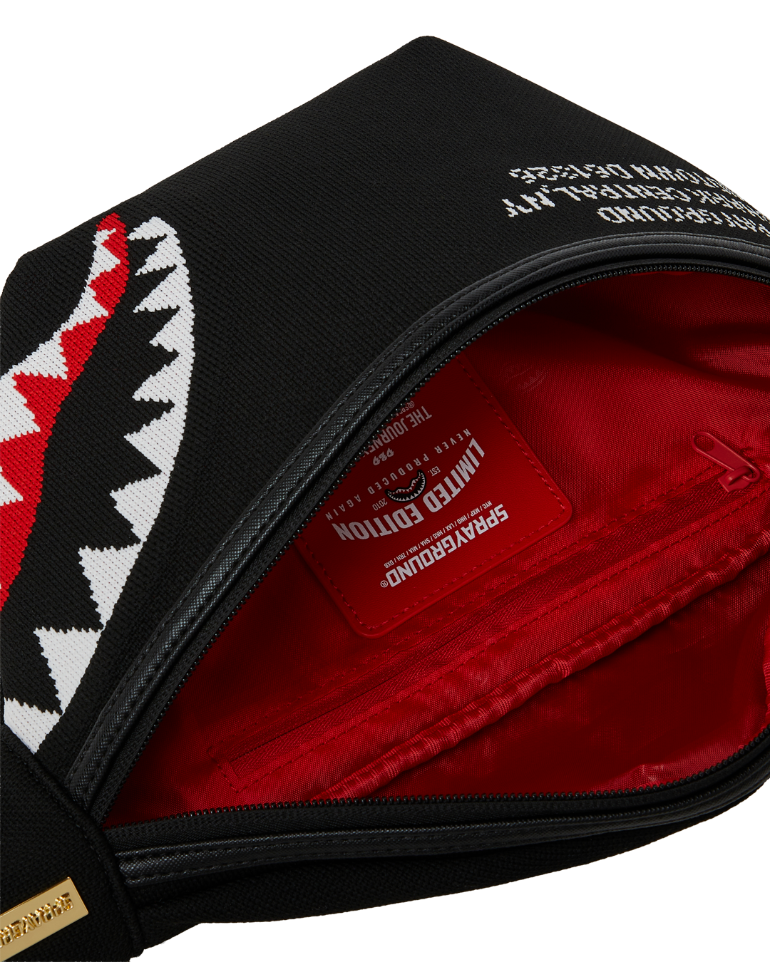 Image of Унисекс Чанта SPRAYGROUND SHARK CENTRAL KNIT SAVVY CROSSBODY