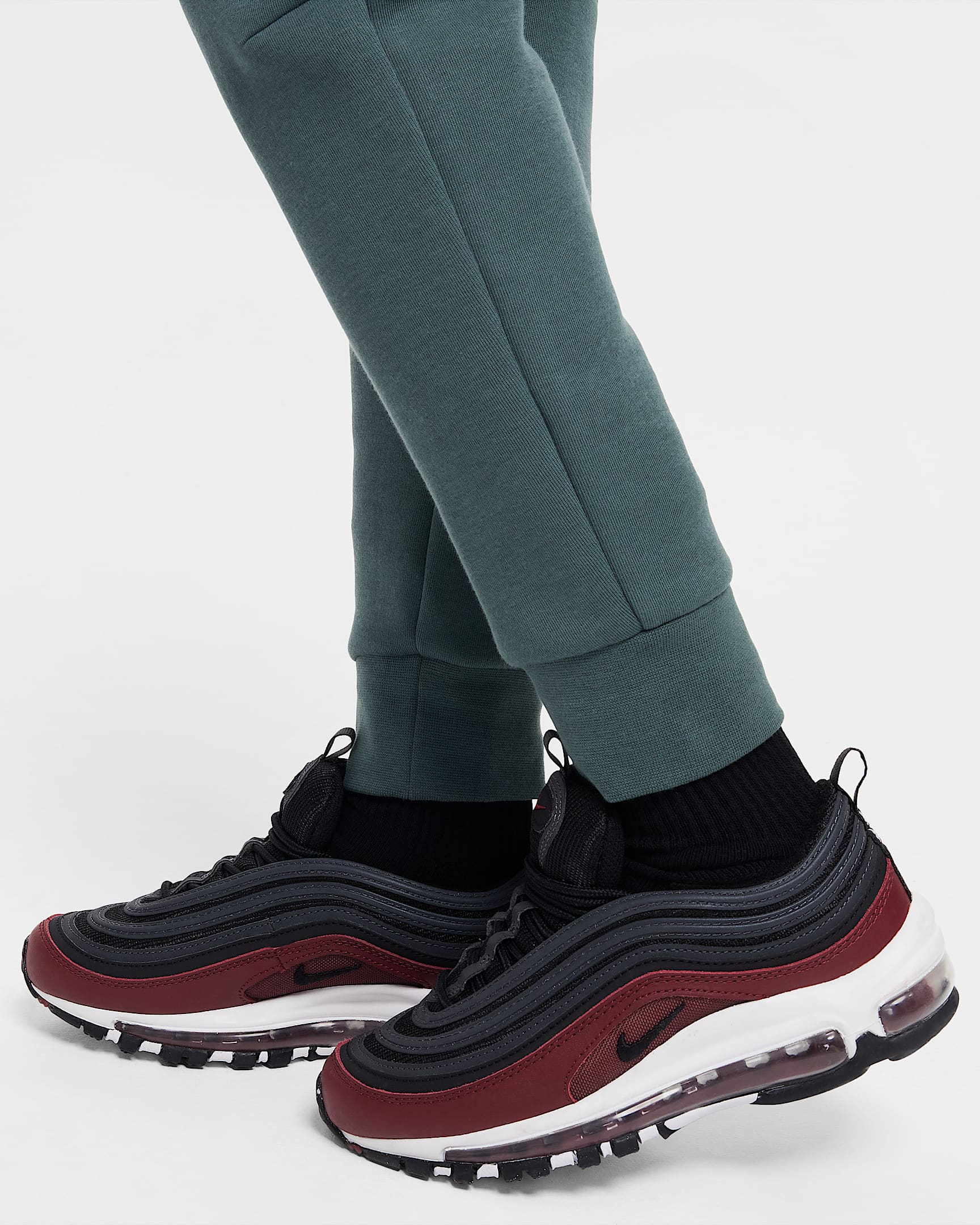 Юношески Панталон NIKE B NSW TCH FLC JGGR - PD v- Ballistic-sport