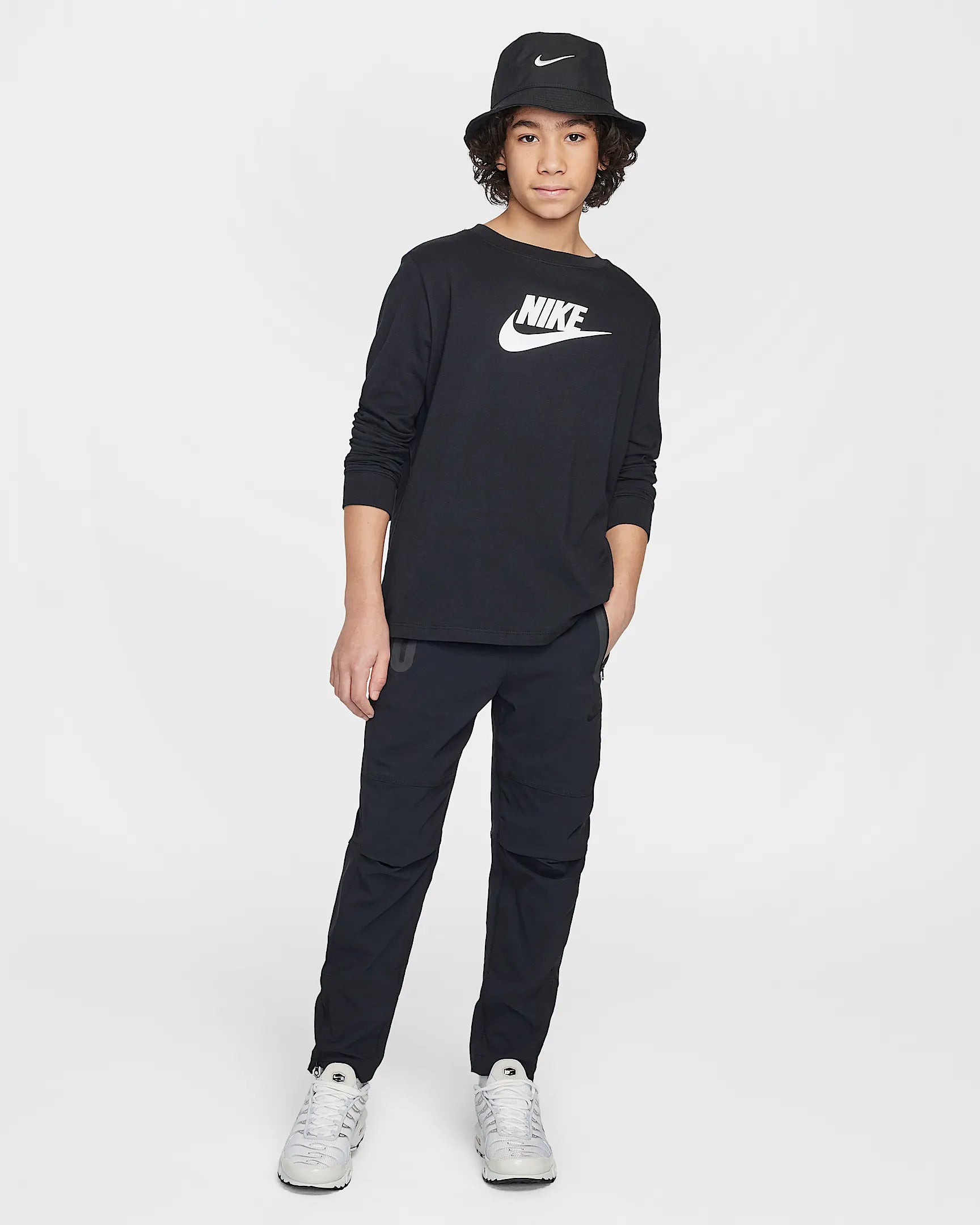 Image of Детски Панталон NIKE B NSW TCH WVN PNT - PD - Ballistic-sport 