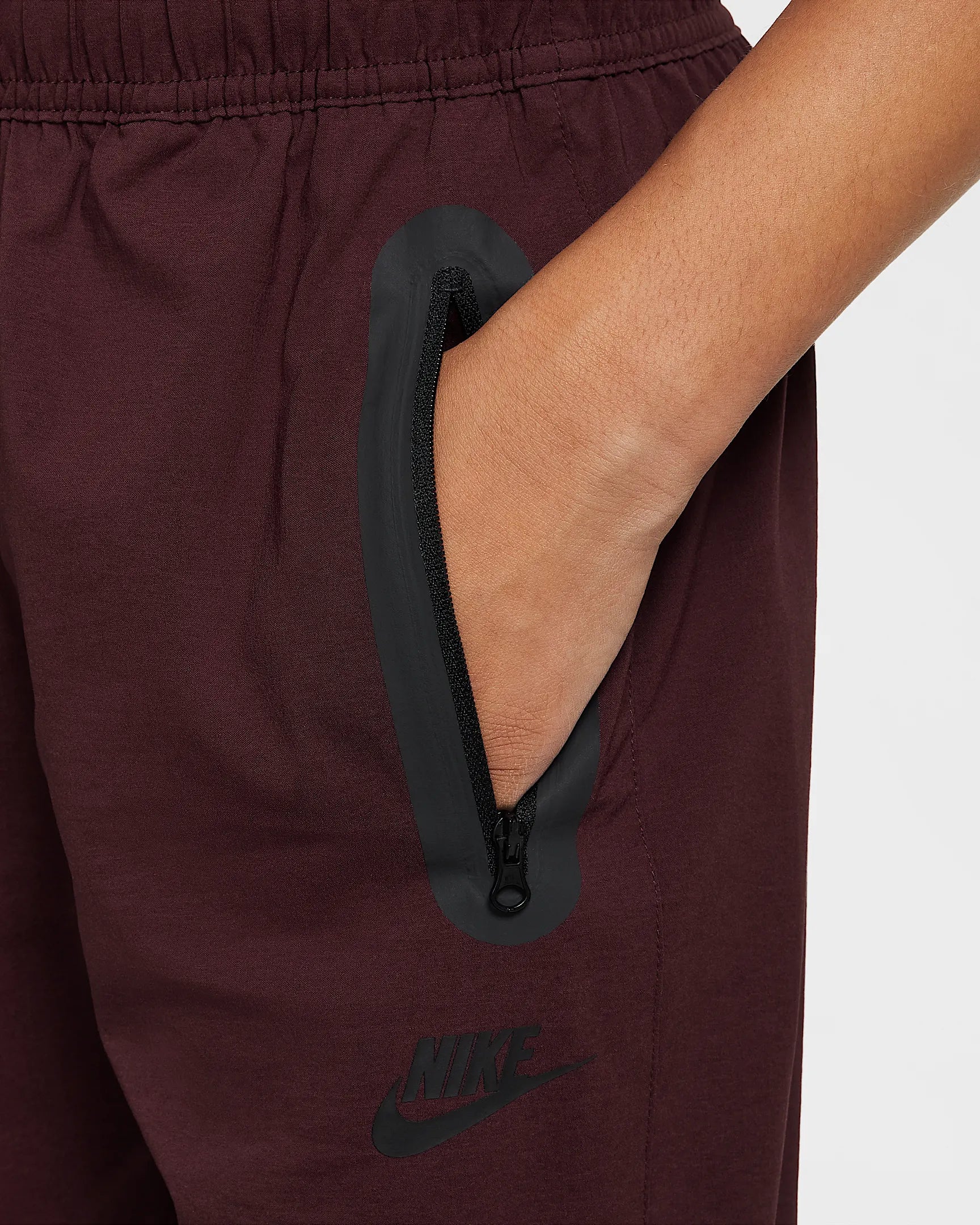 Image of Детски Панталон NIKE B NSW TCH WVN PNT - PD - Ballistic-sport 