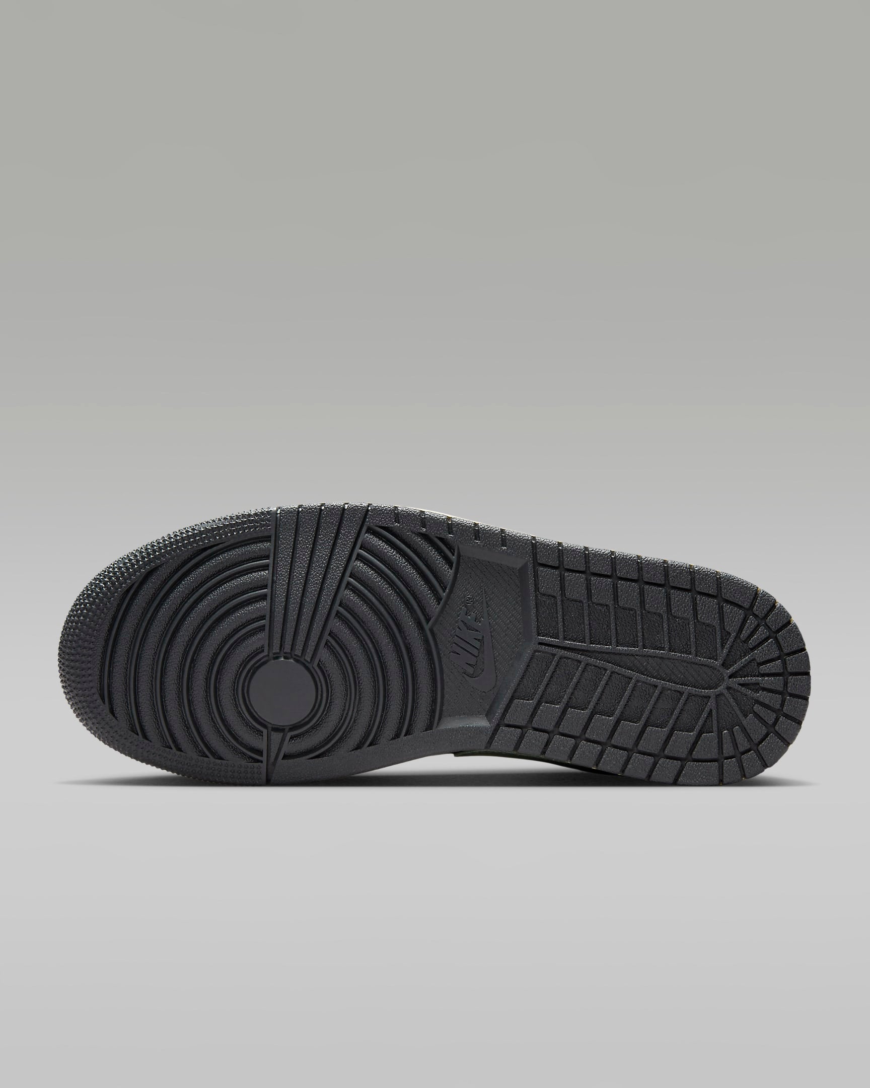 Дамски Кецове NIKE WMNS AIR JORDAN 1 LOW - Ballistic-sport