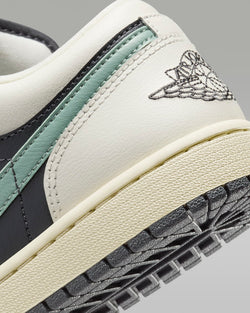 Image of Дамски Кецове NIKE WMNS AIR JORDAN 1 LOW - Ballistic-sport