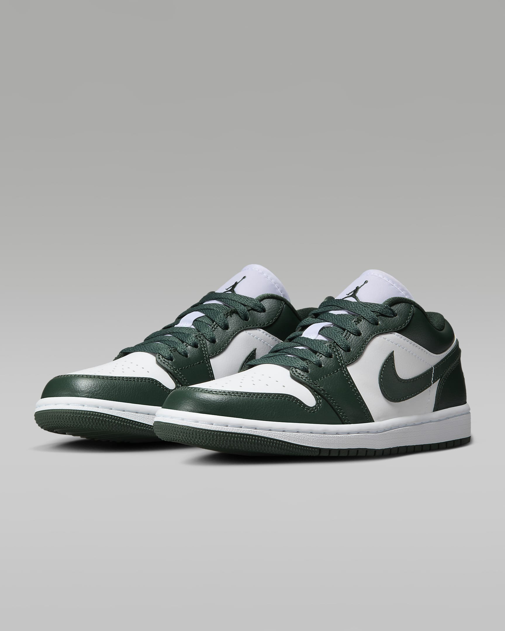 Дамски Кецове NIKE WMNS AIR JORDAN 1 LOW - Ballistic-sport