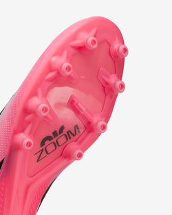 Image of Men's Football Shoes NIKE ZOOM VAPOR 15 ELITE AG-PRO