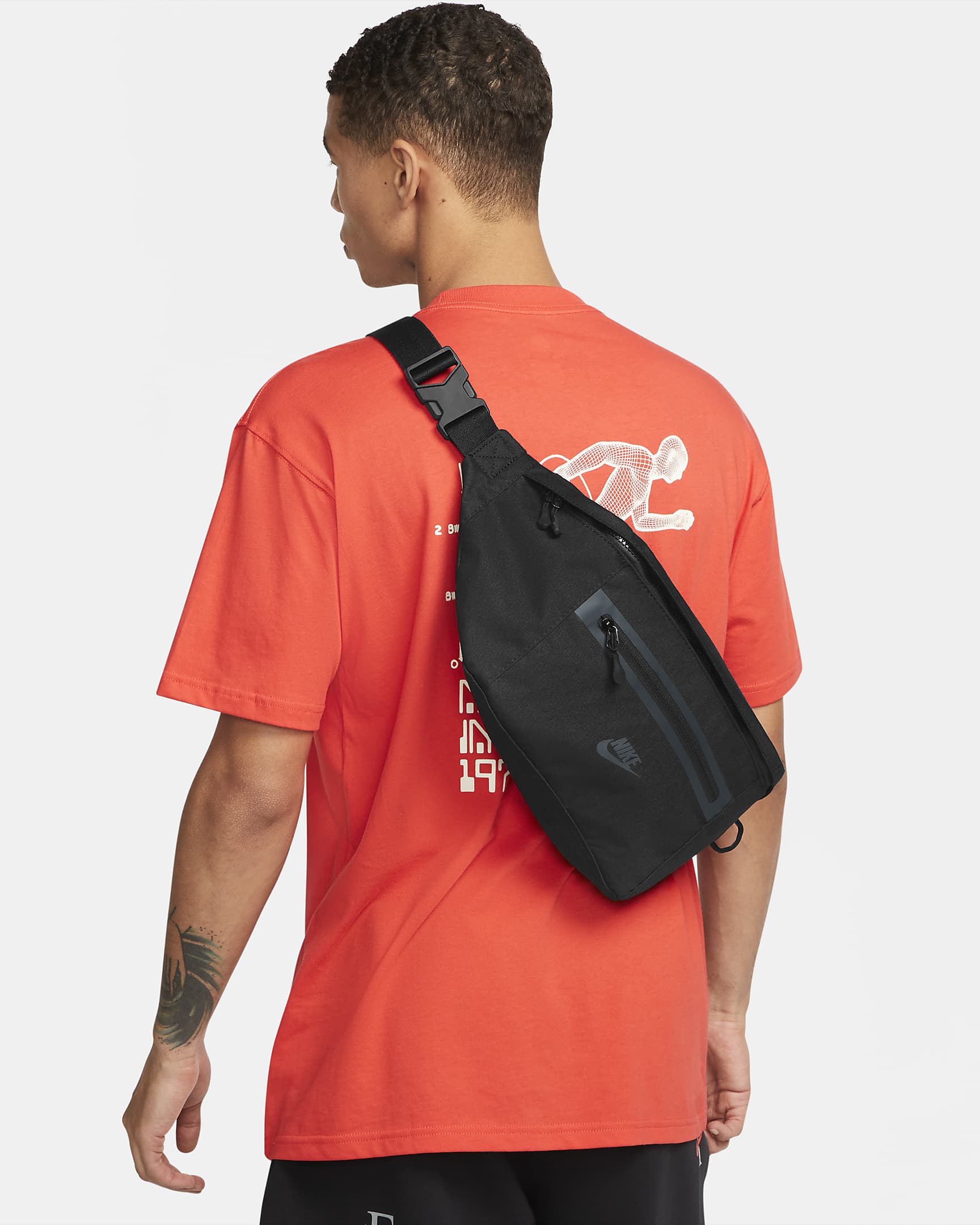 Image of Унисекс Чанта NIKE NK ELMNTL PRM WAISTPACK - Ballistic-sport