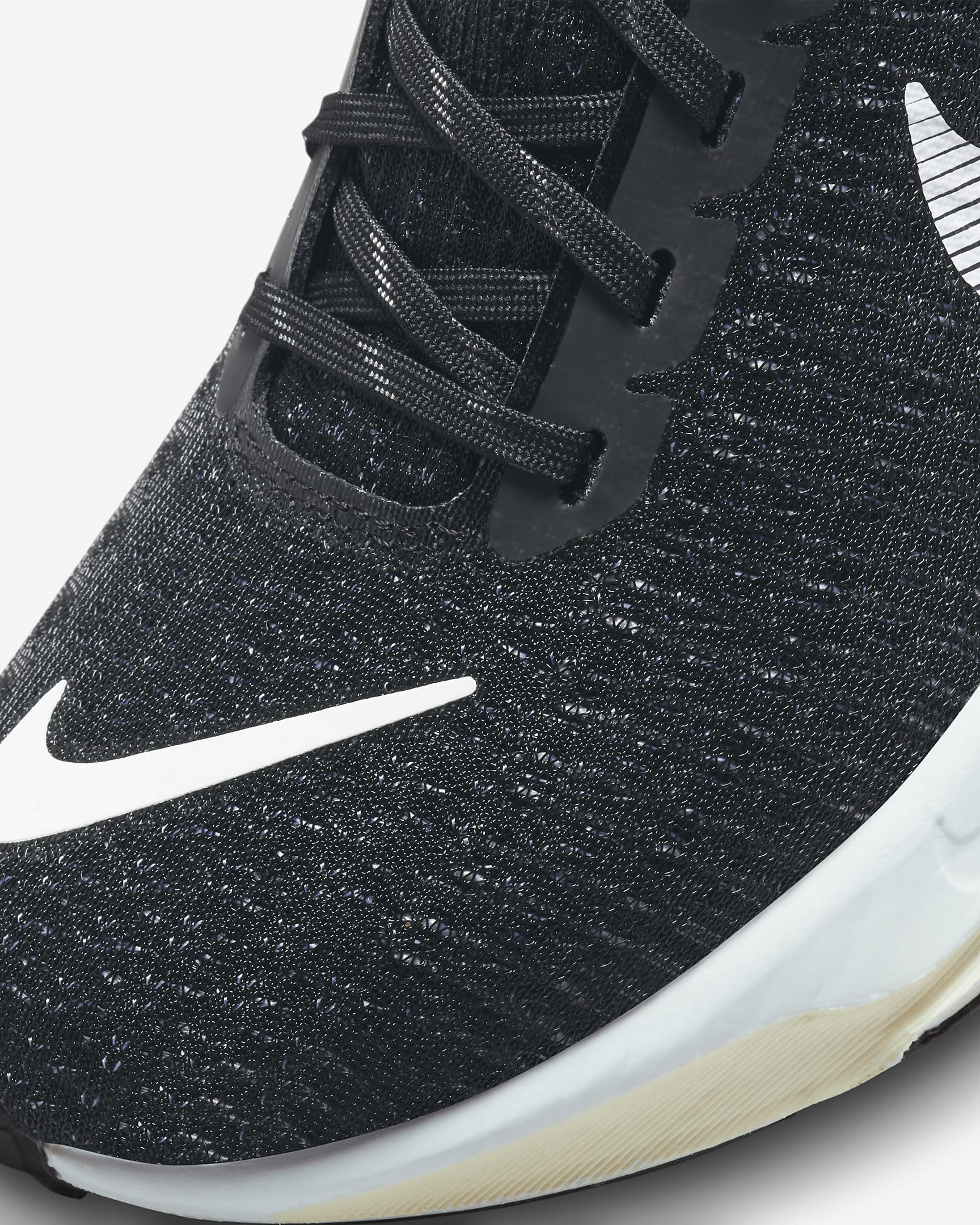 Image of Дамски Маратонки NIKE WMNS ZOOMX INVINCIBLE RUN FK 3 - Ballistic-sport