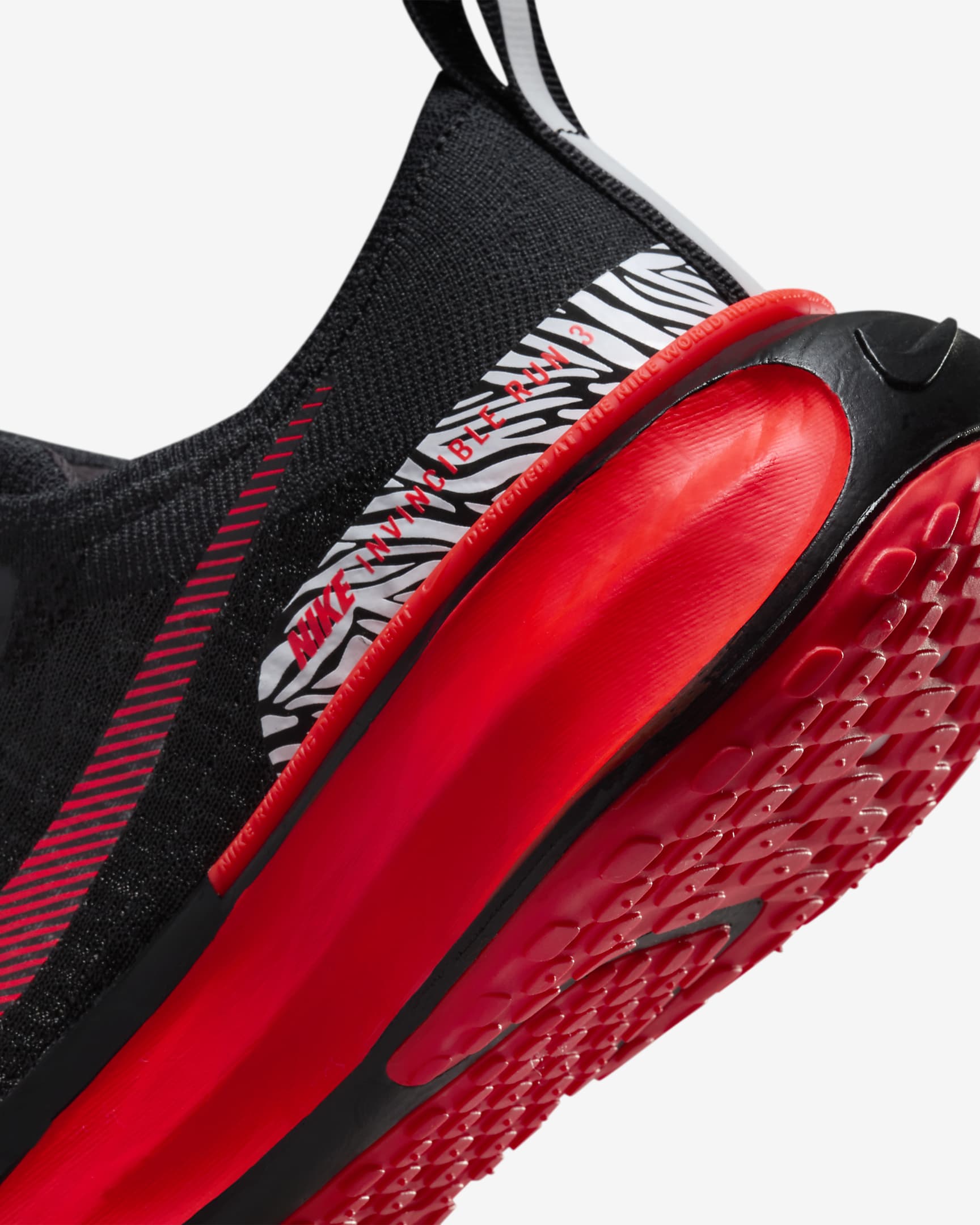 Image of Дамски Маратонки NIKE WMNS ZOOMX INVINCIBLE RUN FK 3 - Ballistic-sport