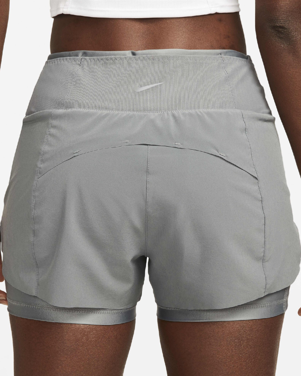 Дамски Къс панталон NIKE W NK SWIFT DF MR 3IN 2N1 SHORT - Ballistic-sport